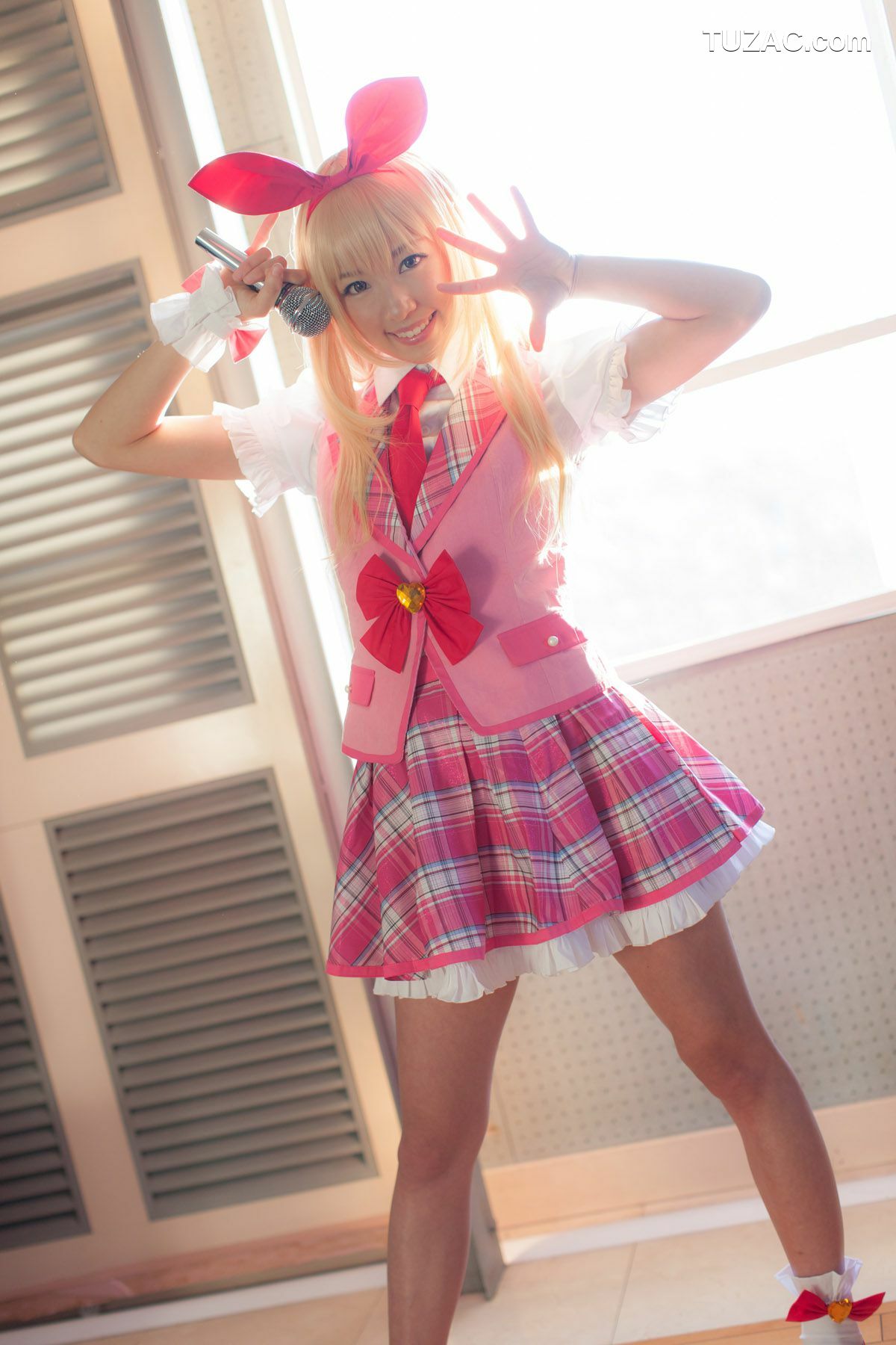 日本CosPlay_早乙女らぶ《Aikatsu!》星宮いちご 写真集[28P]