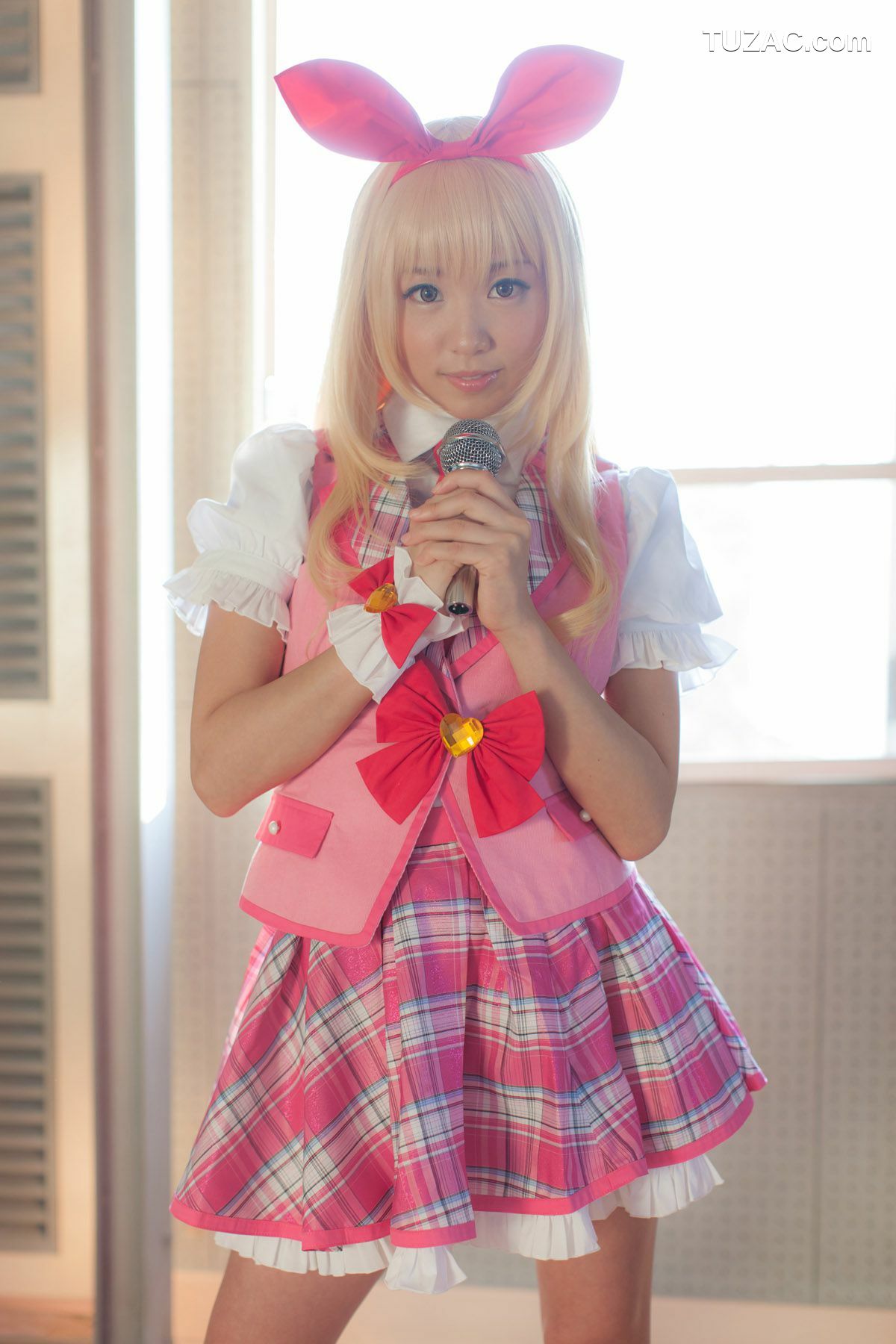 日本CosPlay_早乙女らぶ《Aikatsu!》星宮いちご 写真集[28P]