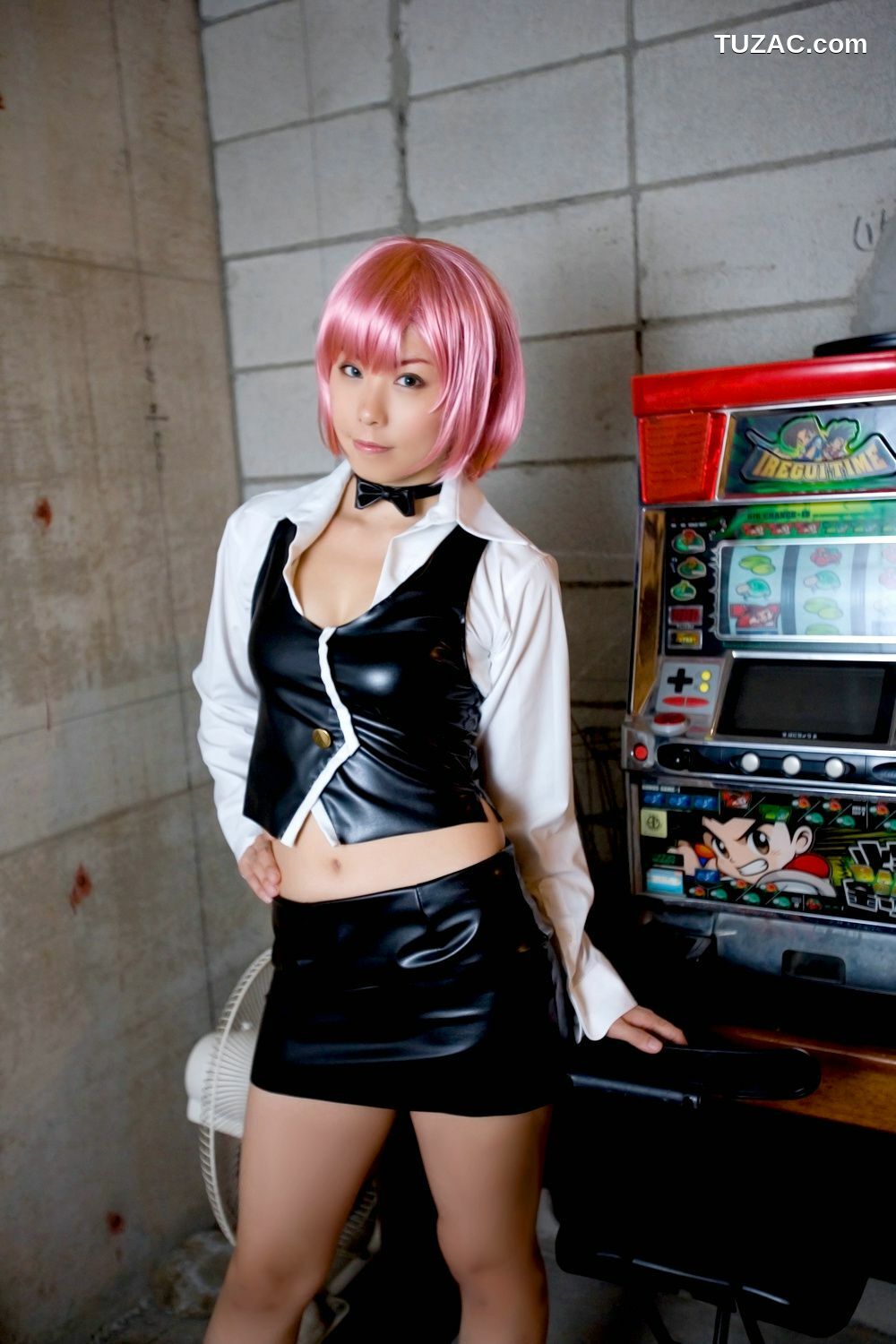 日本CosPlay_橘みなみ (Tachibana Minami) 《赌场少女》理欧・罗伦斯 3Sets 写真集
