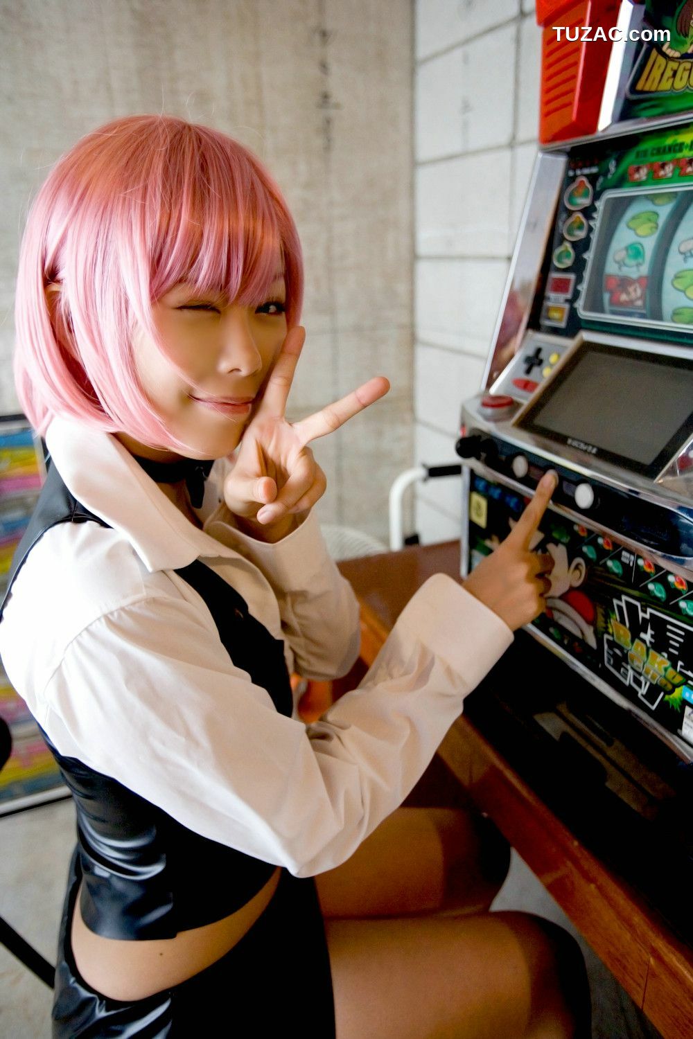 日本CosPlay_橘みなみ (Tachibana Minami) 《赌场少女》理欧・罗伦斯 3Sets 写真集