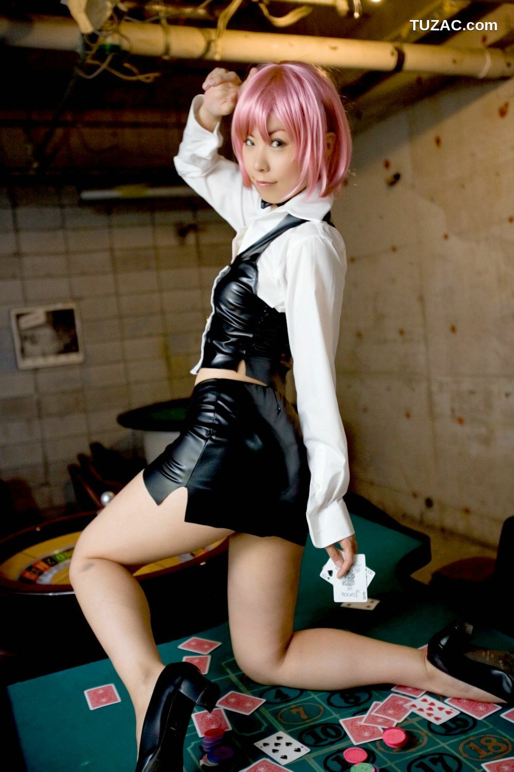 日本CosPlay_橘みなみ (Tachibana Minami) 《赌场少女》理欧・罗伦斯 3Sets 写真集