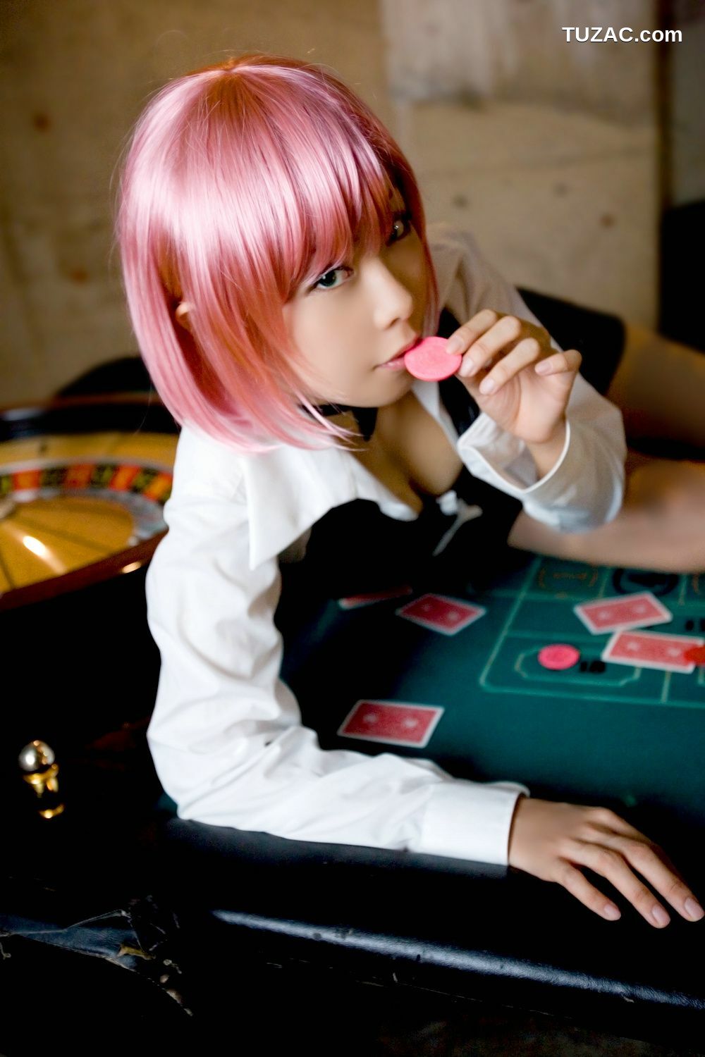 日本CosPlay_橘みなみ (Tachibana Minami) 《赌场少女》理欧・罗伦斯 3Sets 写真集