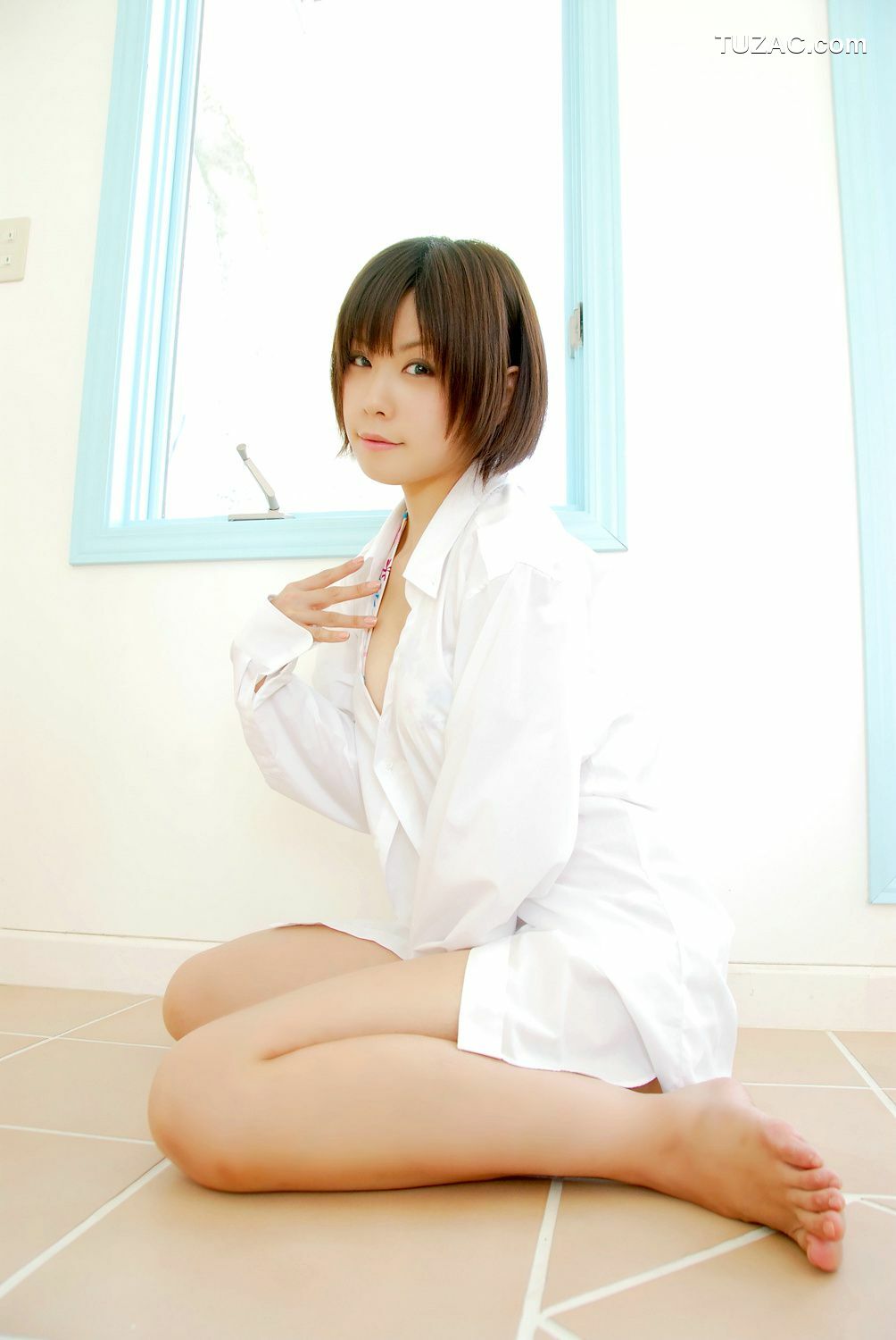 日本CosPlay_橘みなみ (Tachibana Minami) 《赌场少女》理欧・罗伦斯 3Sets 写真集