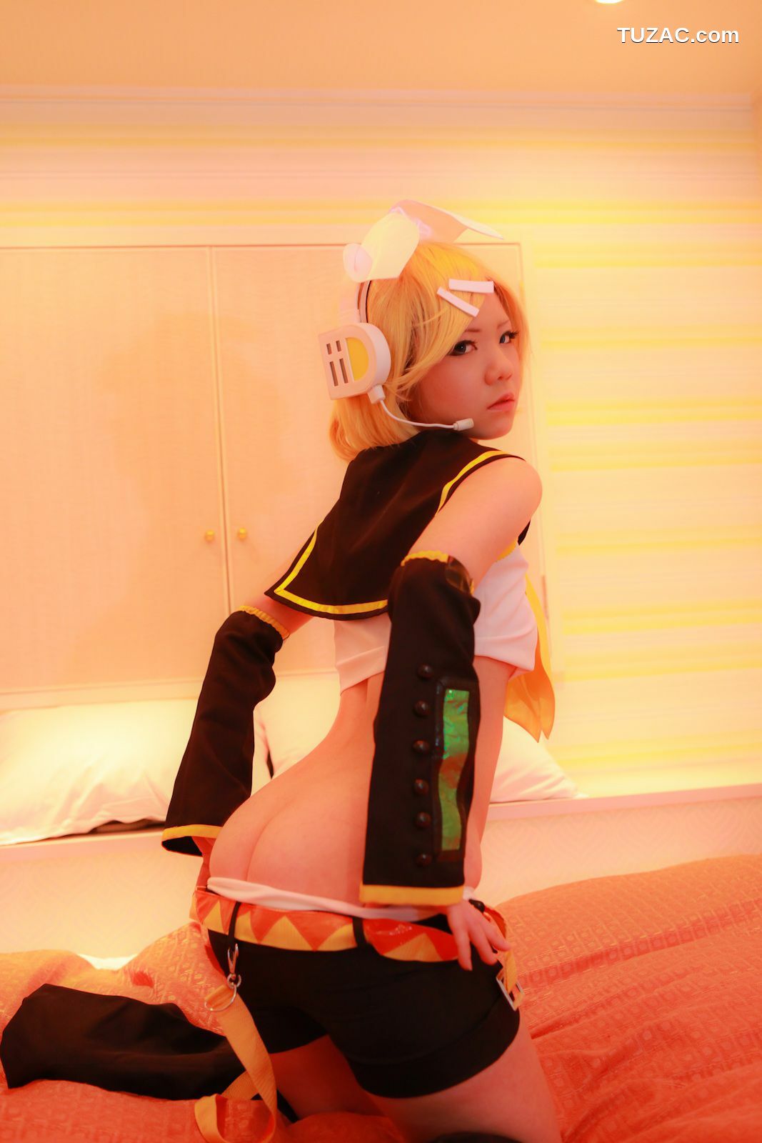 日本CosPlay_田中まな《VOCALOID》鏡音リン 写真集[63P]