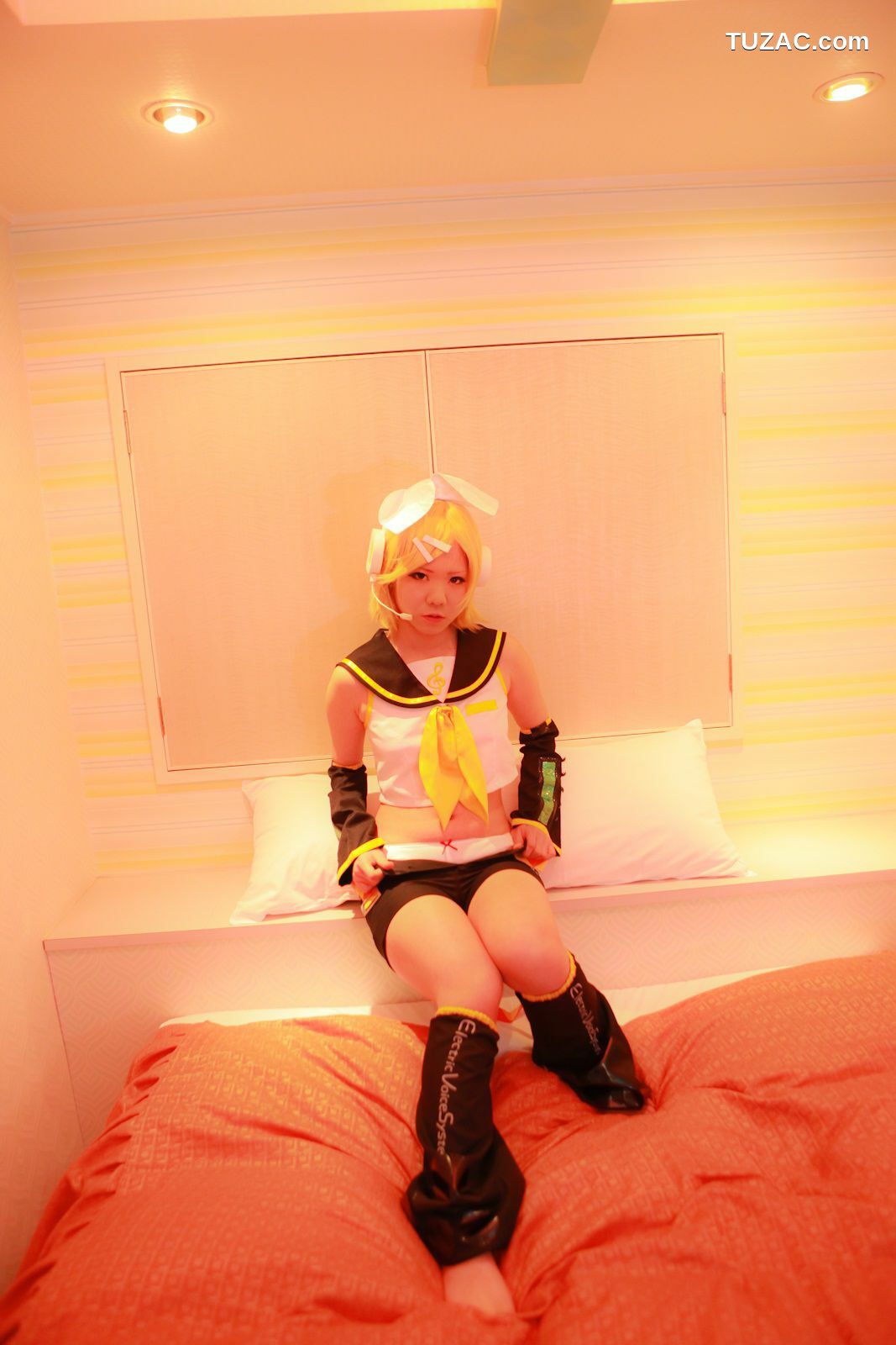 日本CosPlay_田中まな《VOCALOID》鏡音リン 写真集[63P]