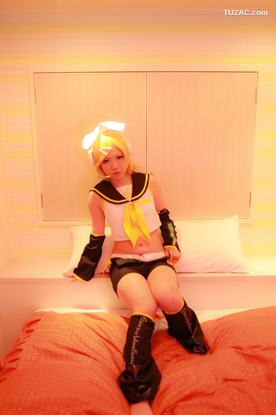 日本CosPlay_田中まな《VOCALOID》鏡音リン 写真集[63P]