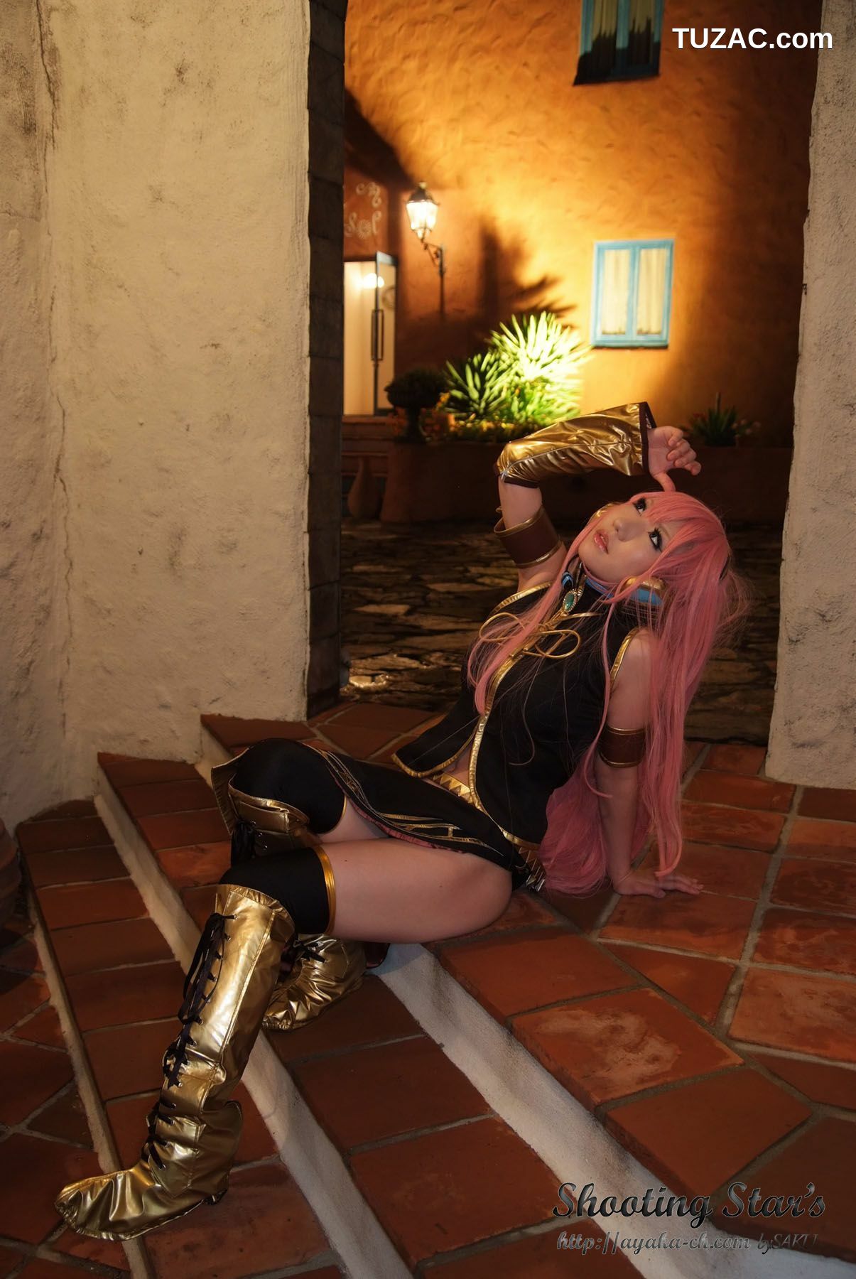 日本CosPlay_绫香 (Sakuサク) 《VOCALOID》 Megurine Luka 写真集[133P]