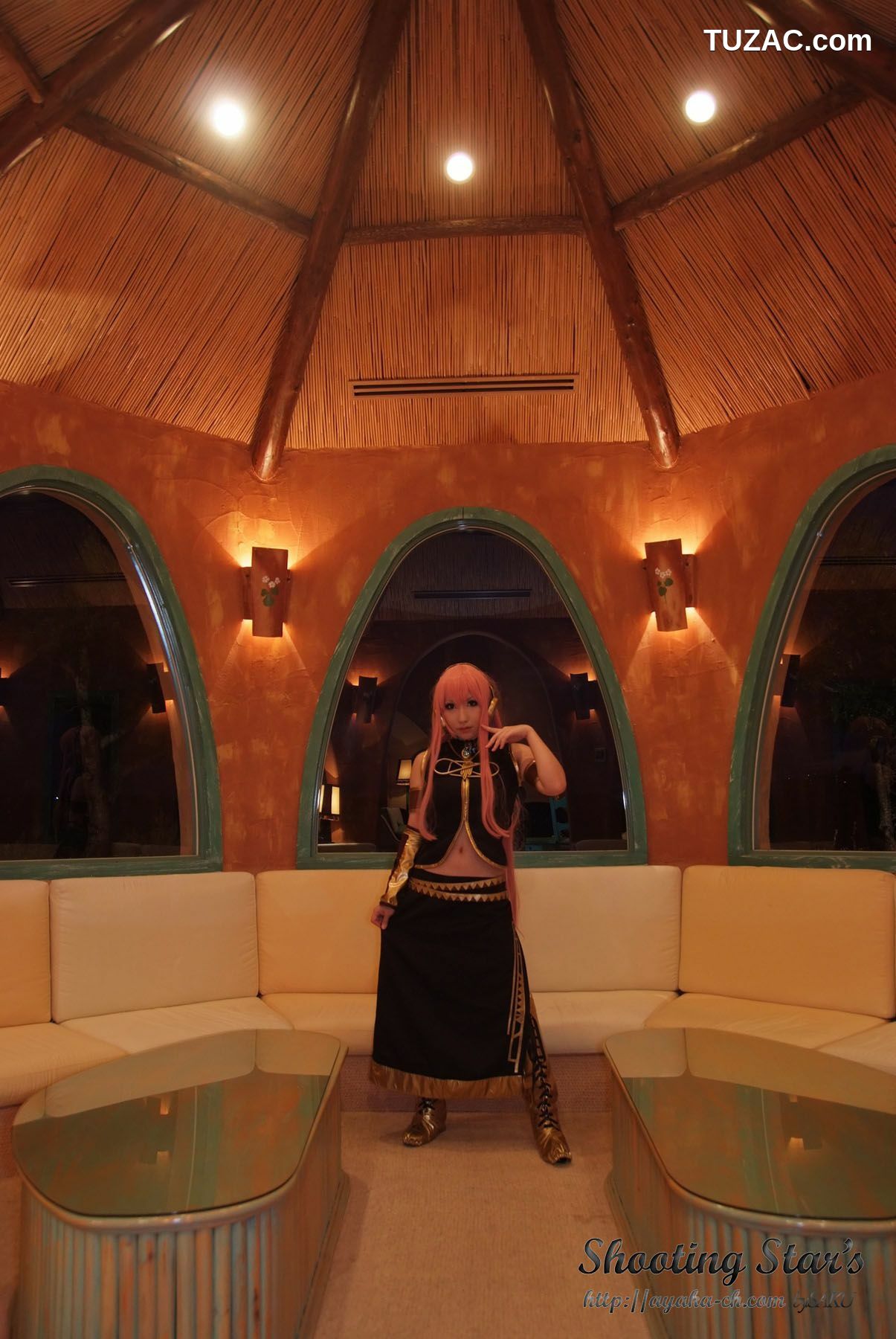 日本CosPlay_绫香 (Sakuサク) 《VOCALOID》 Megurine Luka 写真集[133P]