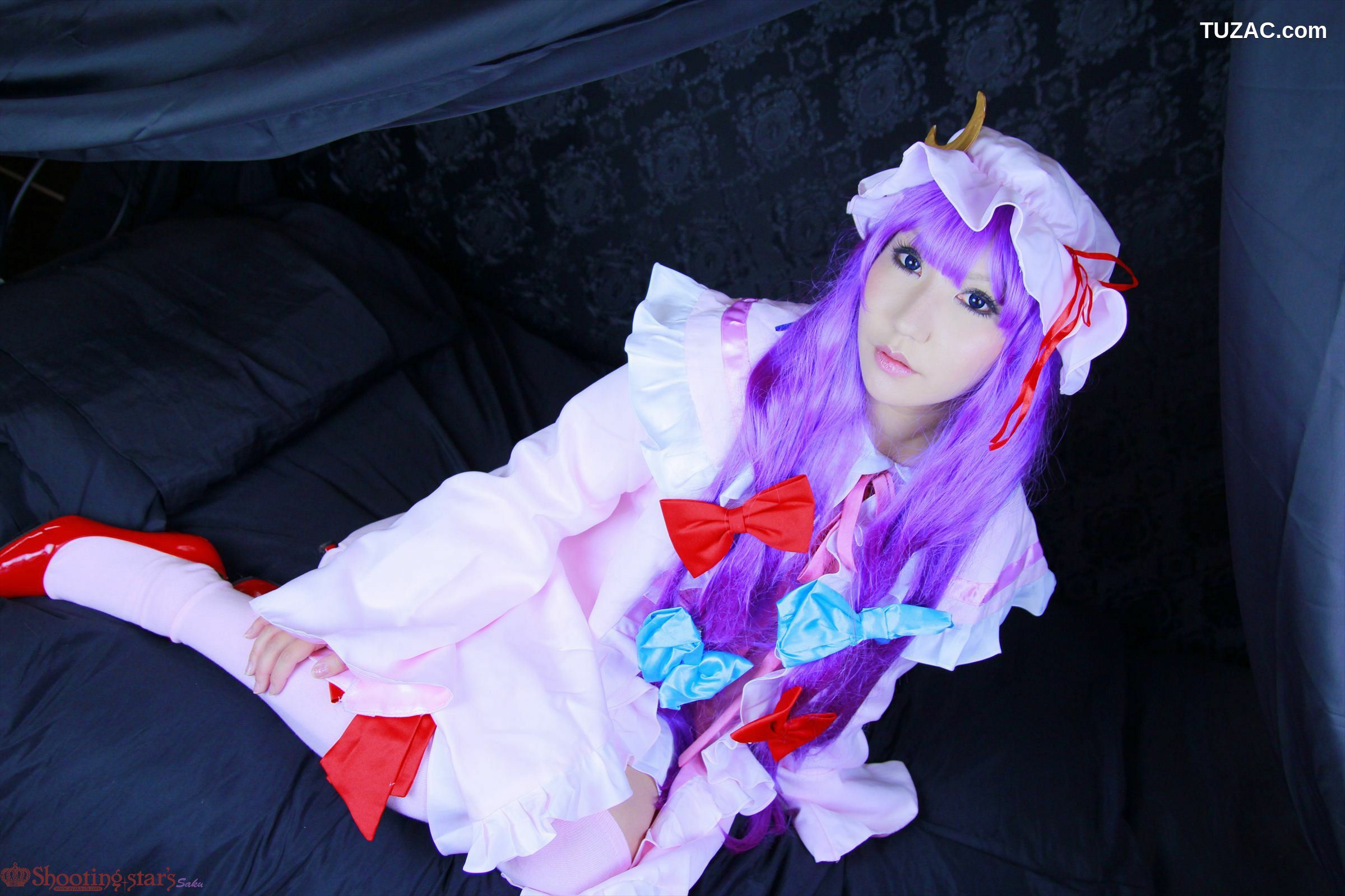 日本CosPlay_绫香サク (サク綾香 Saku Ayaka) 《東方Project》Patchouli Knowledge 写真集[100P]