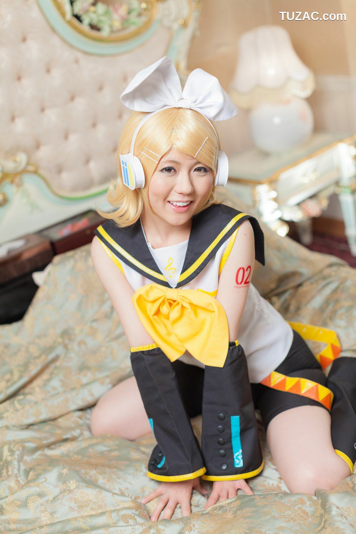 日本CosPlay_荒木まい (荒木麻衣) 《VOCALOID》Kagamine Rin(鏡音リン) 写真集[89P]