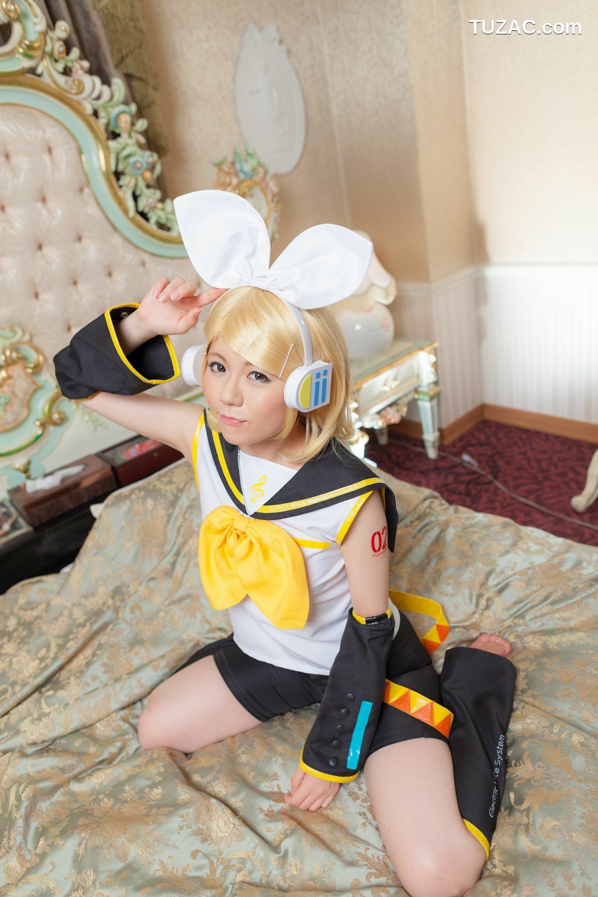 日本CosPlay_荒木まい (荒木麻衣) 《VOCALOID》Kagamine Rin(鏡音リン) 写真集[89P]