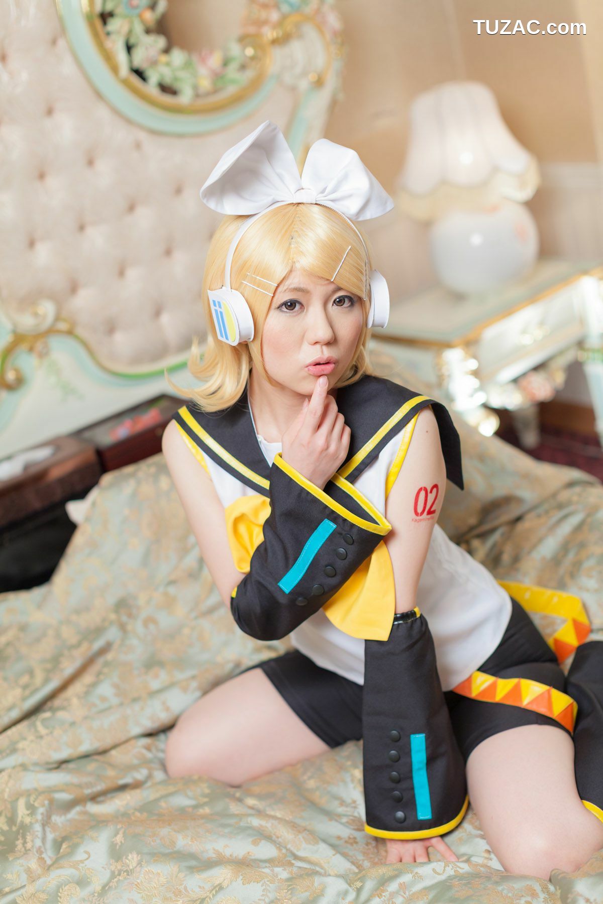 日本CosPlay_荒木まい (荒木麻衣) 《VOCALOID》Kagamine Rin(鏡音リン) 写真集[89P]