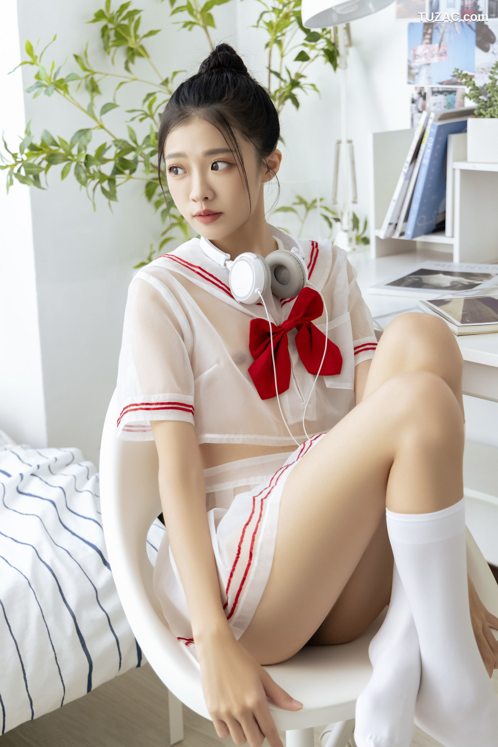 JVID-妍妍-电竞少女-超可愛微乳美少女-第一次的性感開發-Exploring-the-secret-of-body-in-adolescence-JVID月刊写真201-2023.01.12