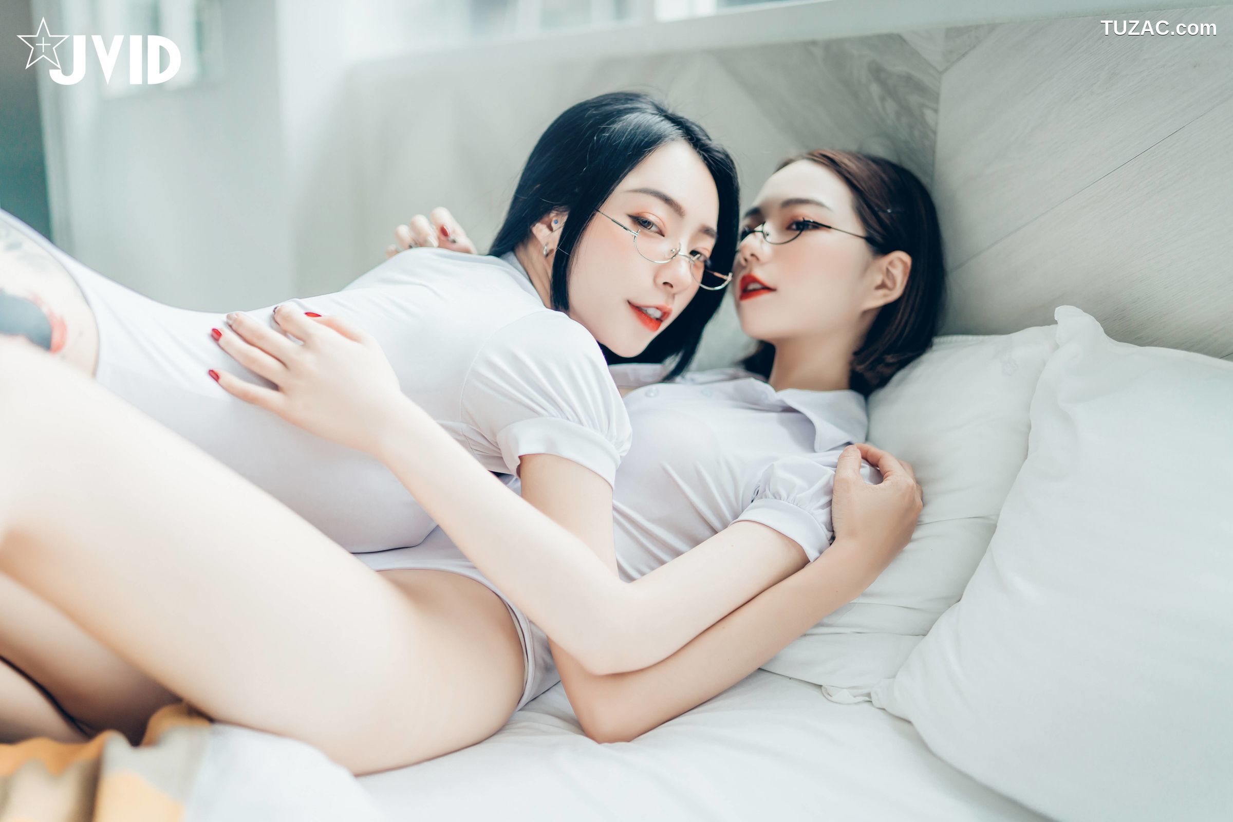 JVID-飄飄-啾啾-女神姐妹情人节-Celebrate-Valentines-Day-With-Goddess-Sisters-2022.02.14