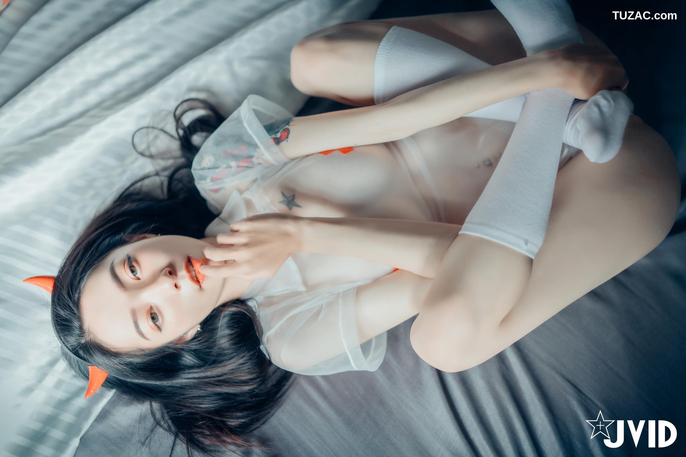 JVID-飘飘-御姐-看护黑皮衣