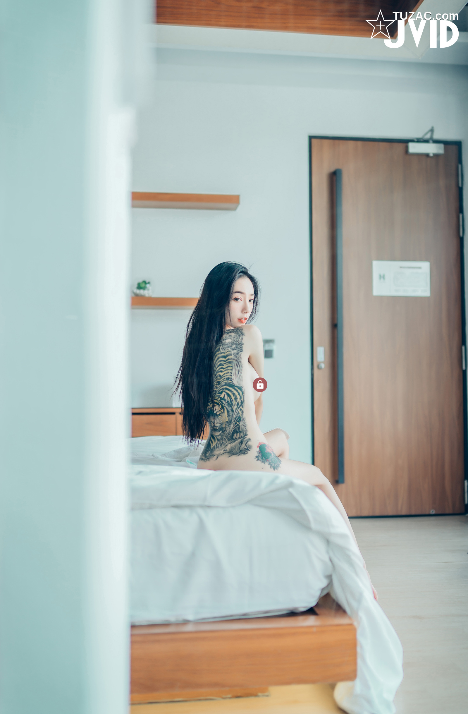 JVID-飘飘-猫娘女友-全真空死库水女仆-足控-激凸透点-2021.02.22
