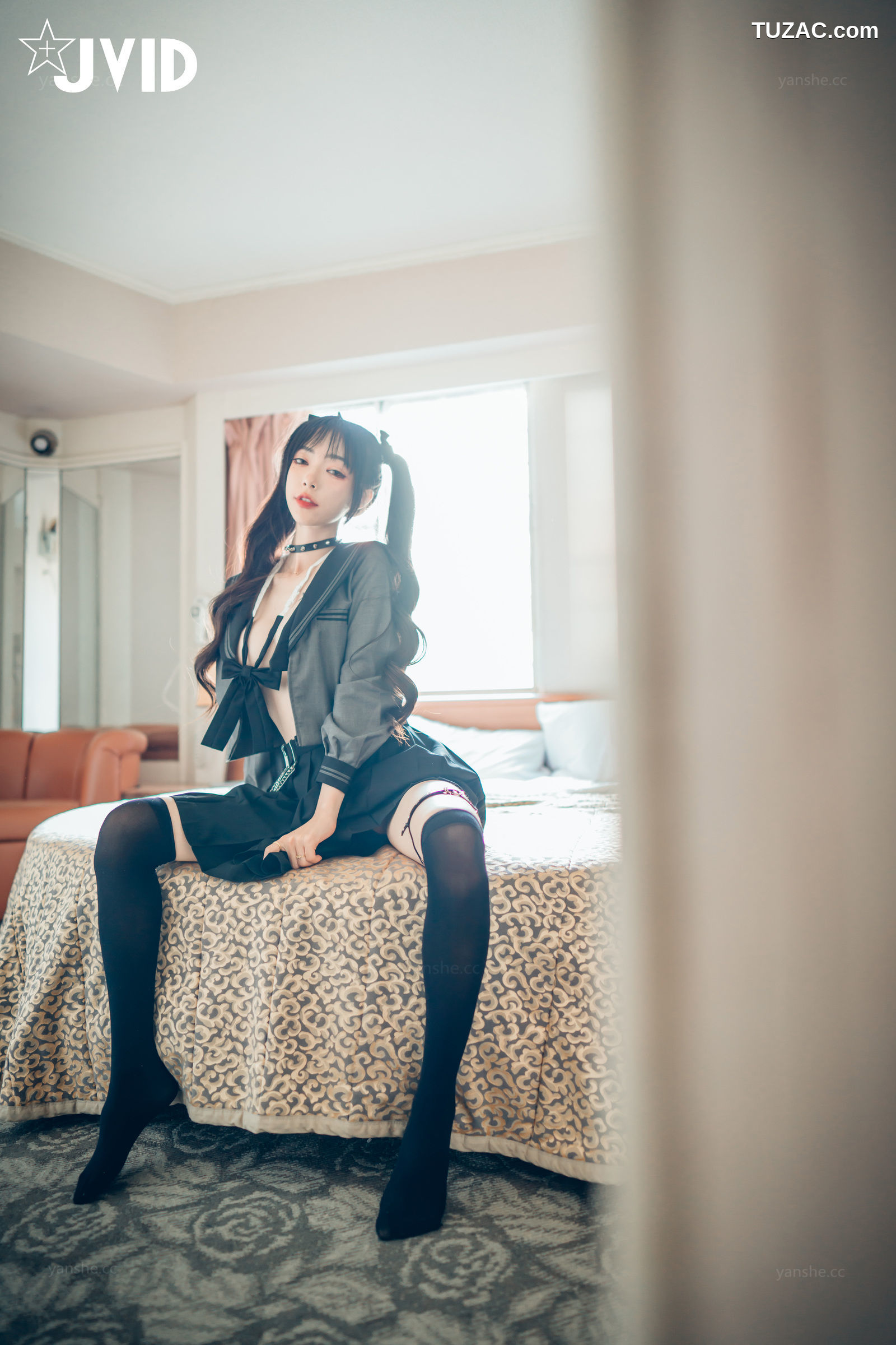 JVID-飘飘-色色妄想系列-校花也是大姐頭-2022.11.27