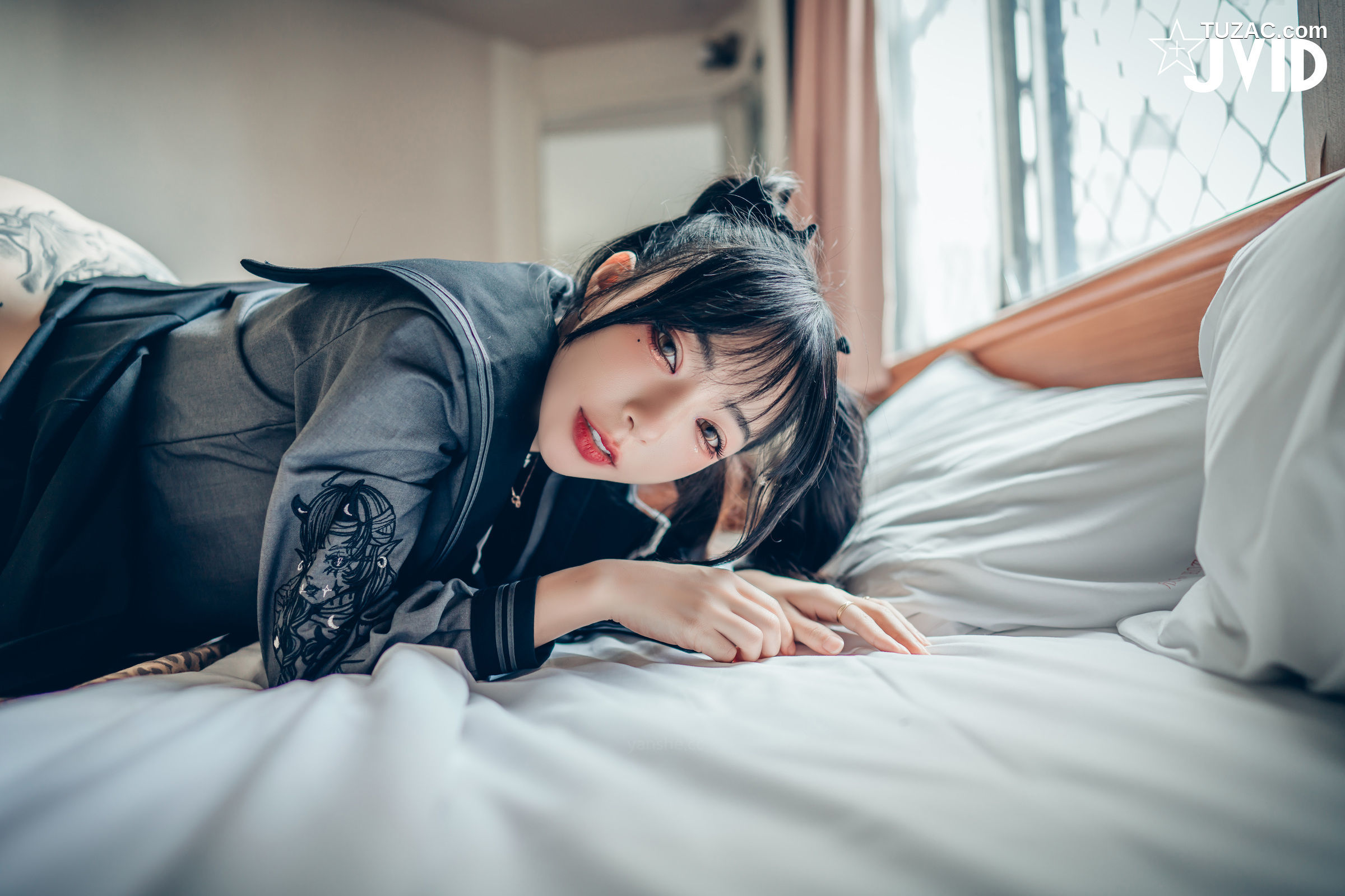 JVID-飘飘-色色妄想系列-校花也是大姐頭-2022.11.27