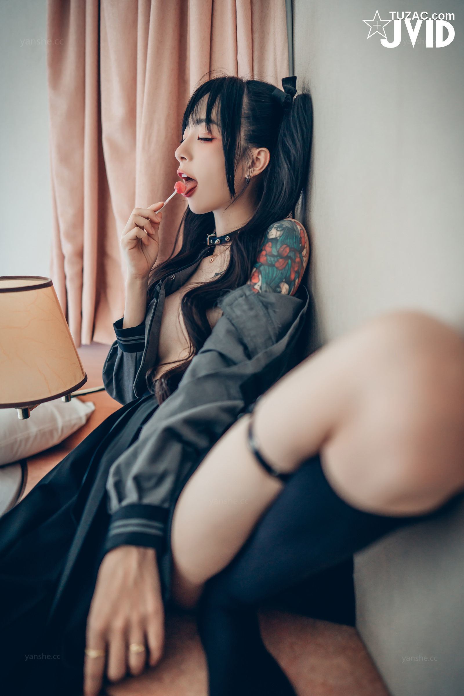 JVID-飘飘-色色妄想系列-校花也是大姐頭-2022.11.27