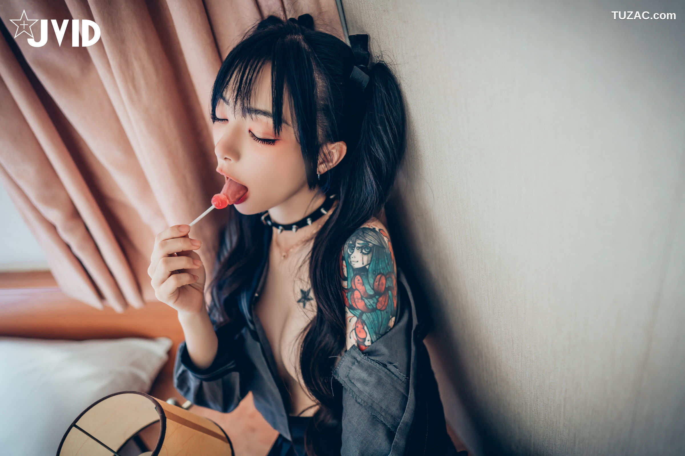 JVID-飘飘-色色妄想系列-校花也是大姐頭-2022.11.27