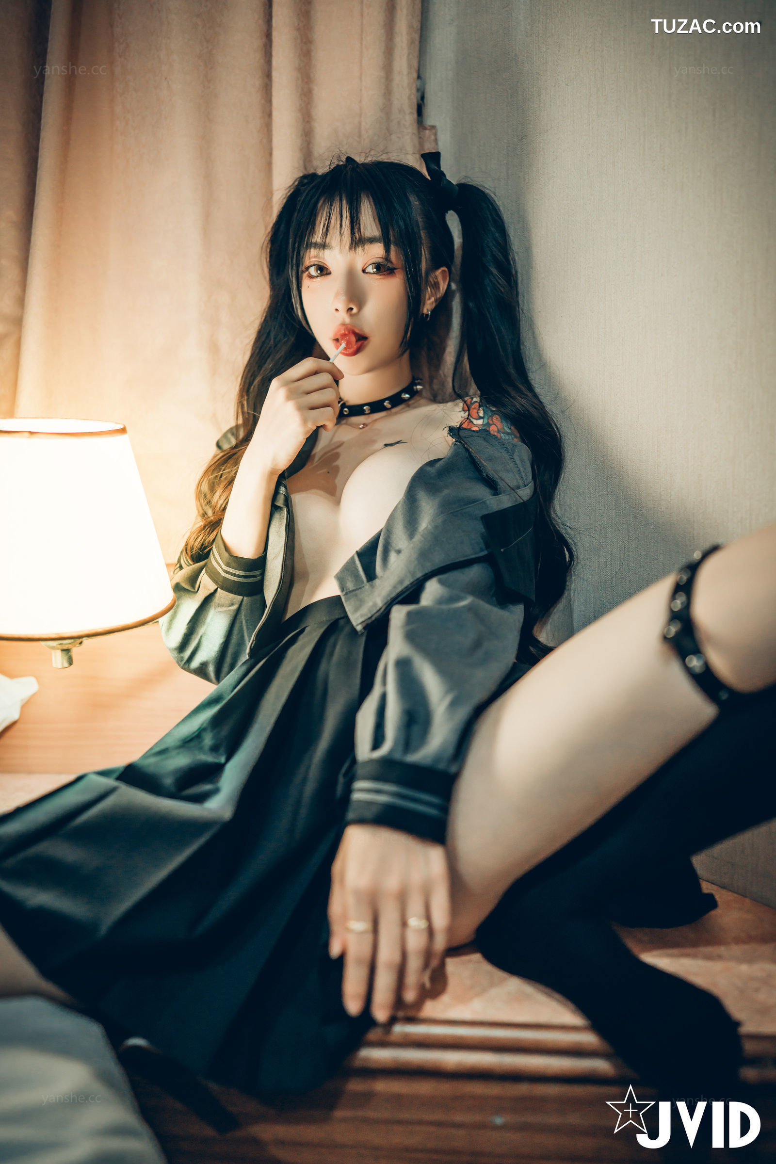 JVID-飘飘-色色妄想系列-校花也是大姐頭-2022.11.27
