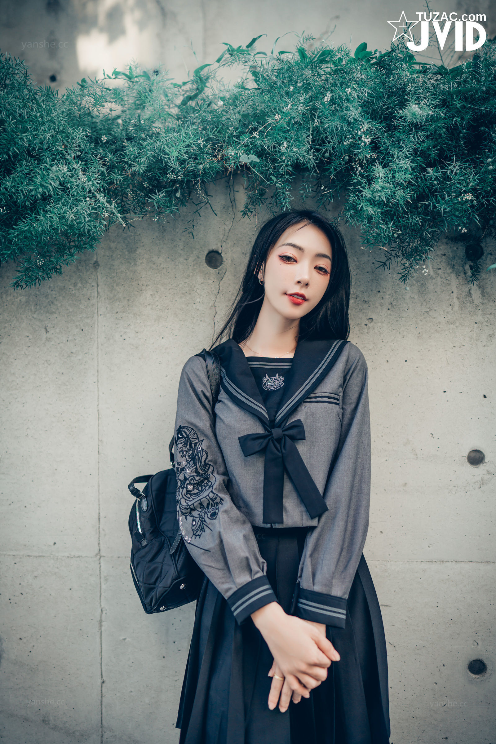 JVID-飘飘-色色妄想系列-校花也是大姐頭-2022.11.27