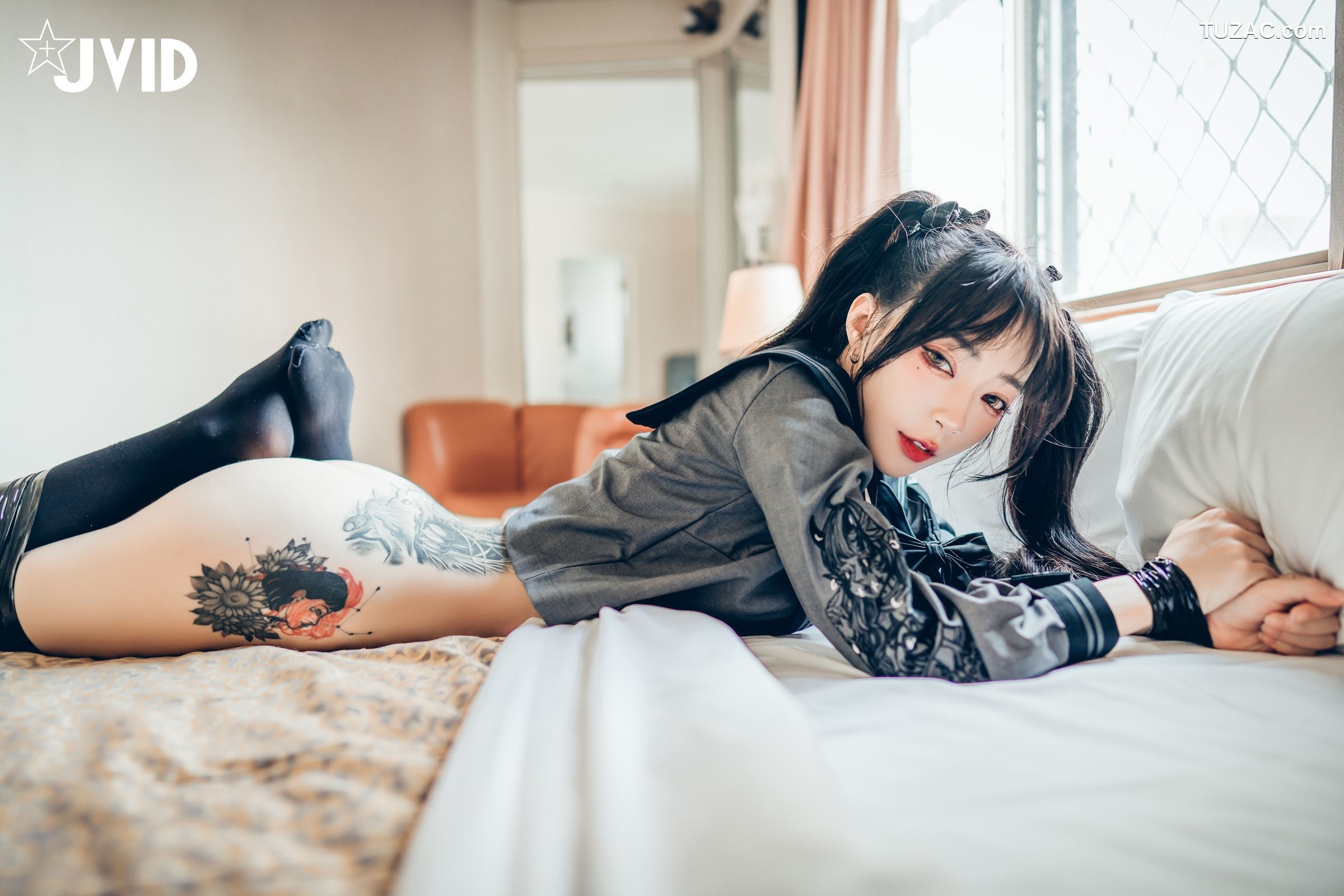 JVID-飘飘-色色妄想系列-校花也是大姐頭-2022.11.27