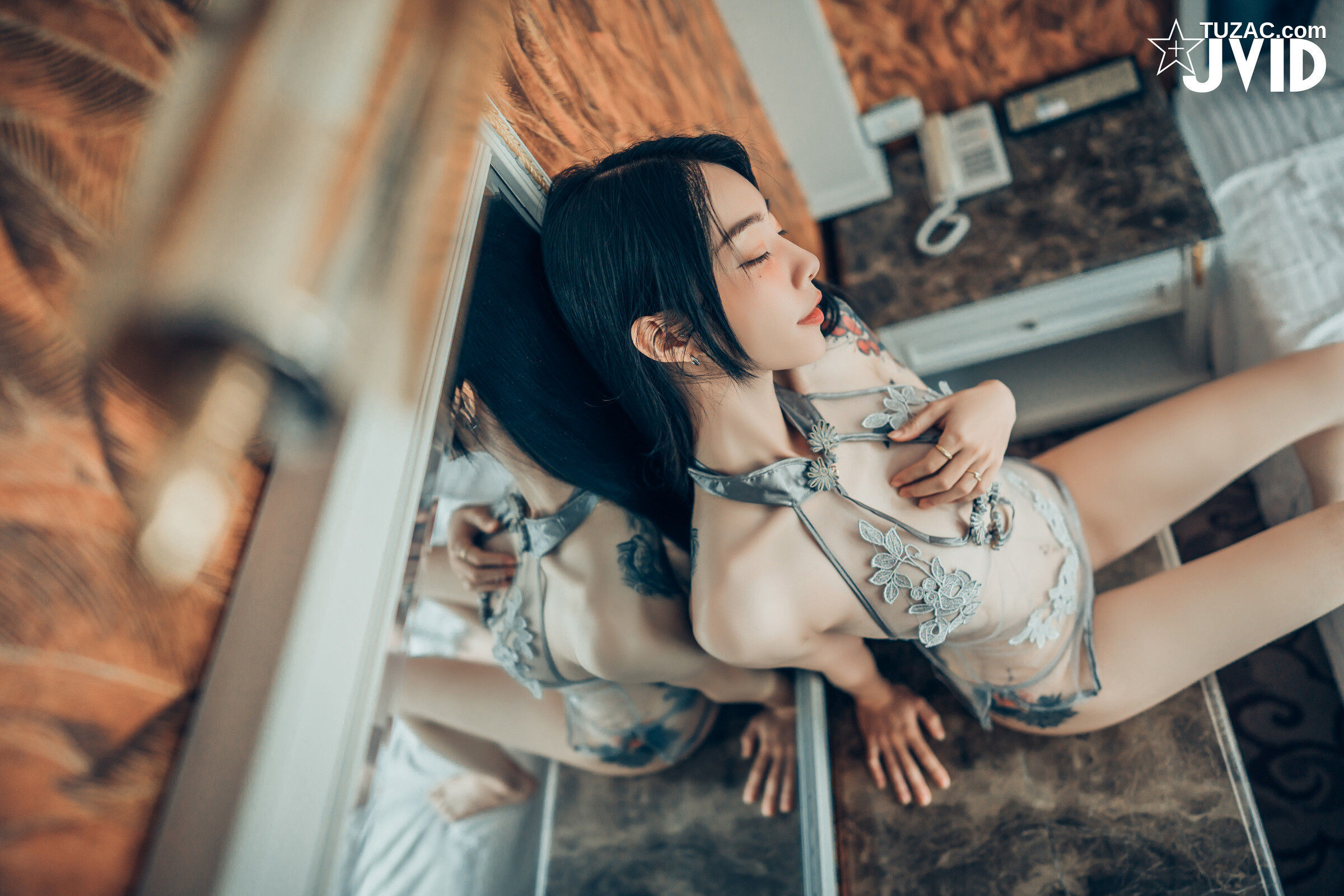 JVID-飘飘-色色旗袍-绝美肉体-2022.09.11