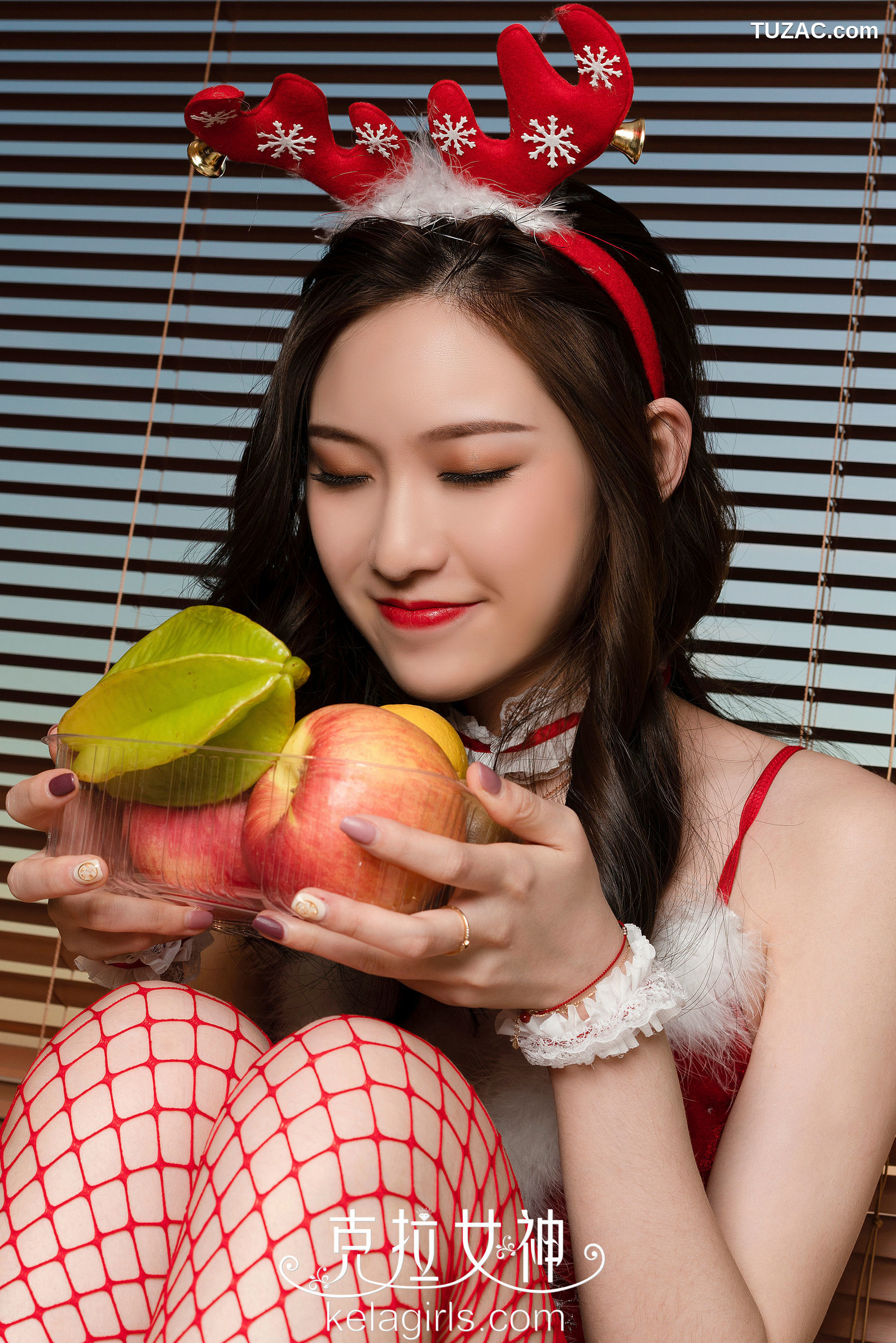 KelaGirls克拉女神-2018.12.25-芊芊-《水果圣诞派》