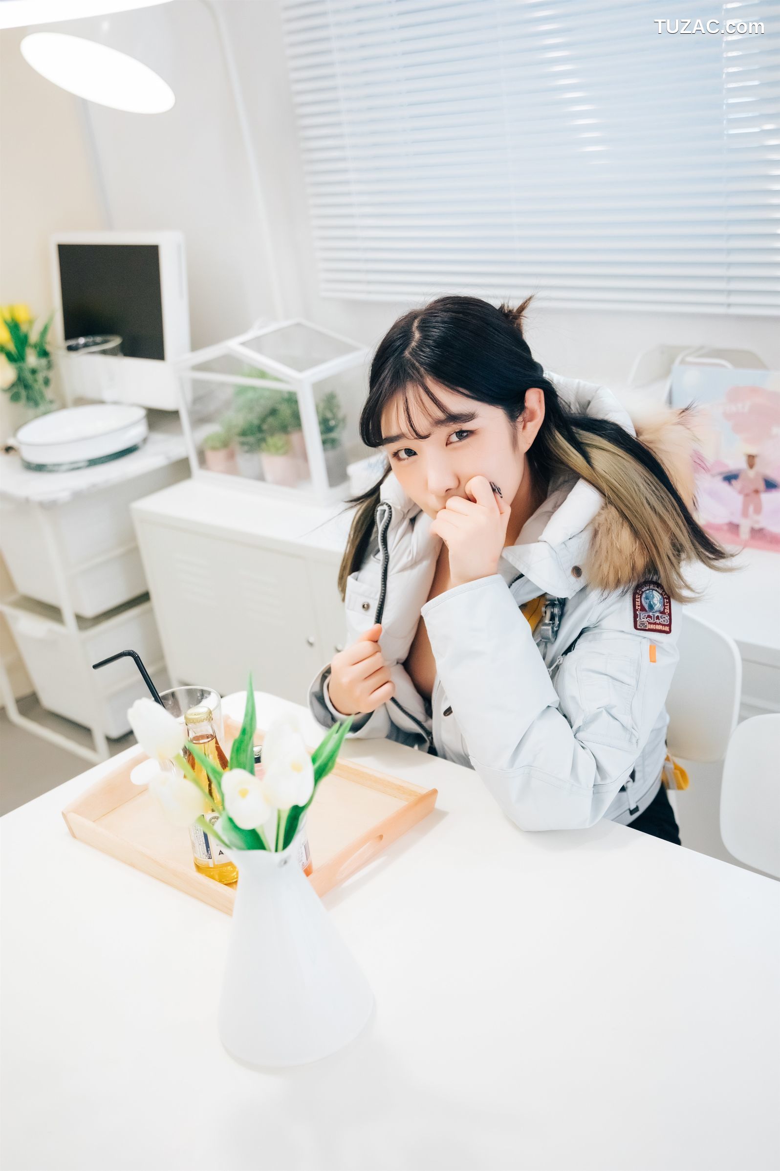 Sonson-손손-真空围裙-Nude-Apron-Loozy