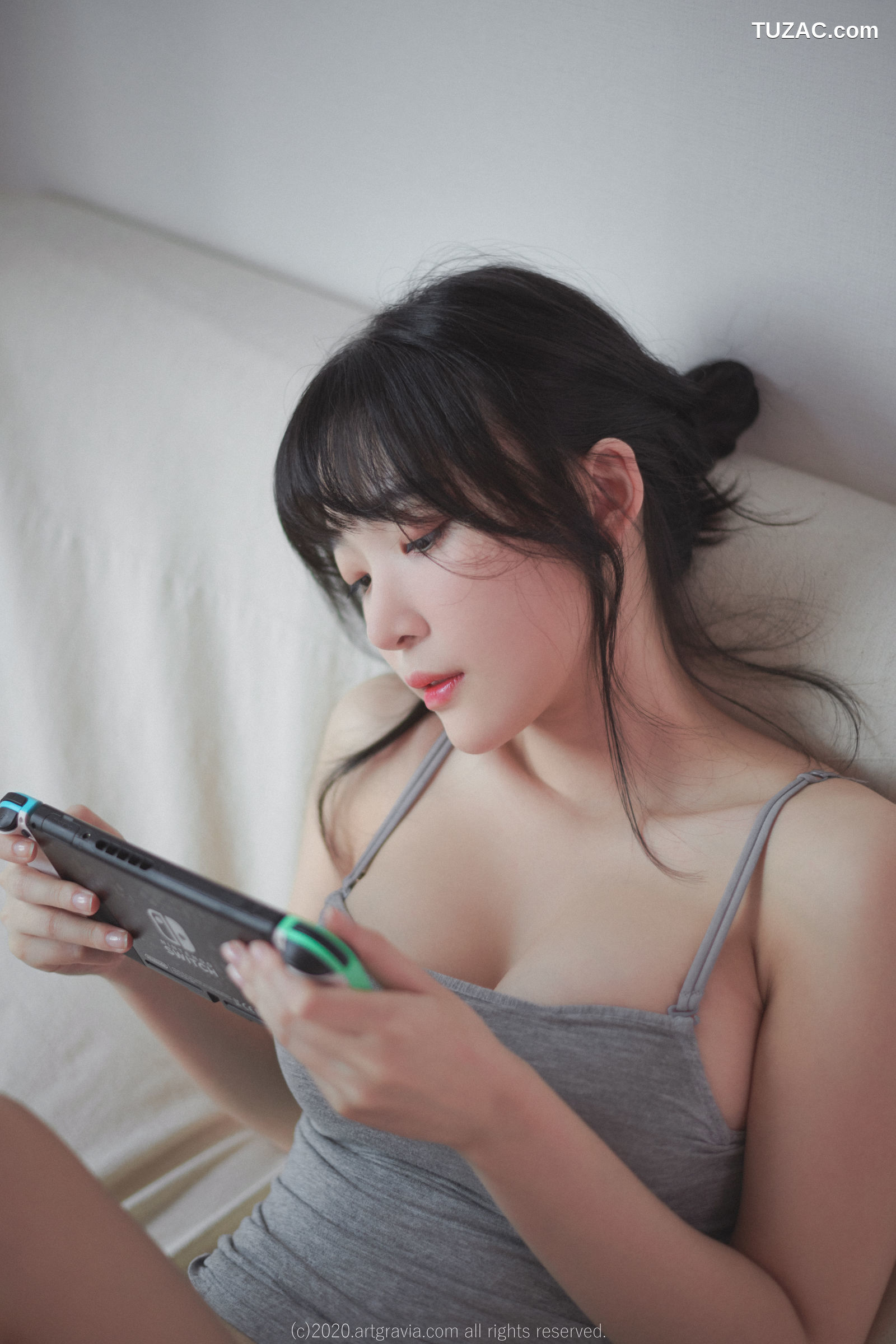 姜仁卿-ARTGRAVIA-161-巨乳吊带背心少女-Inkyung