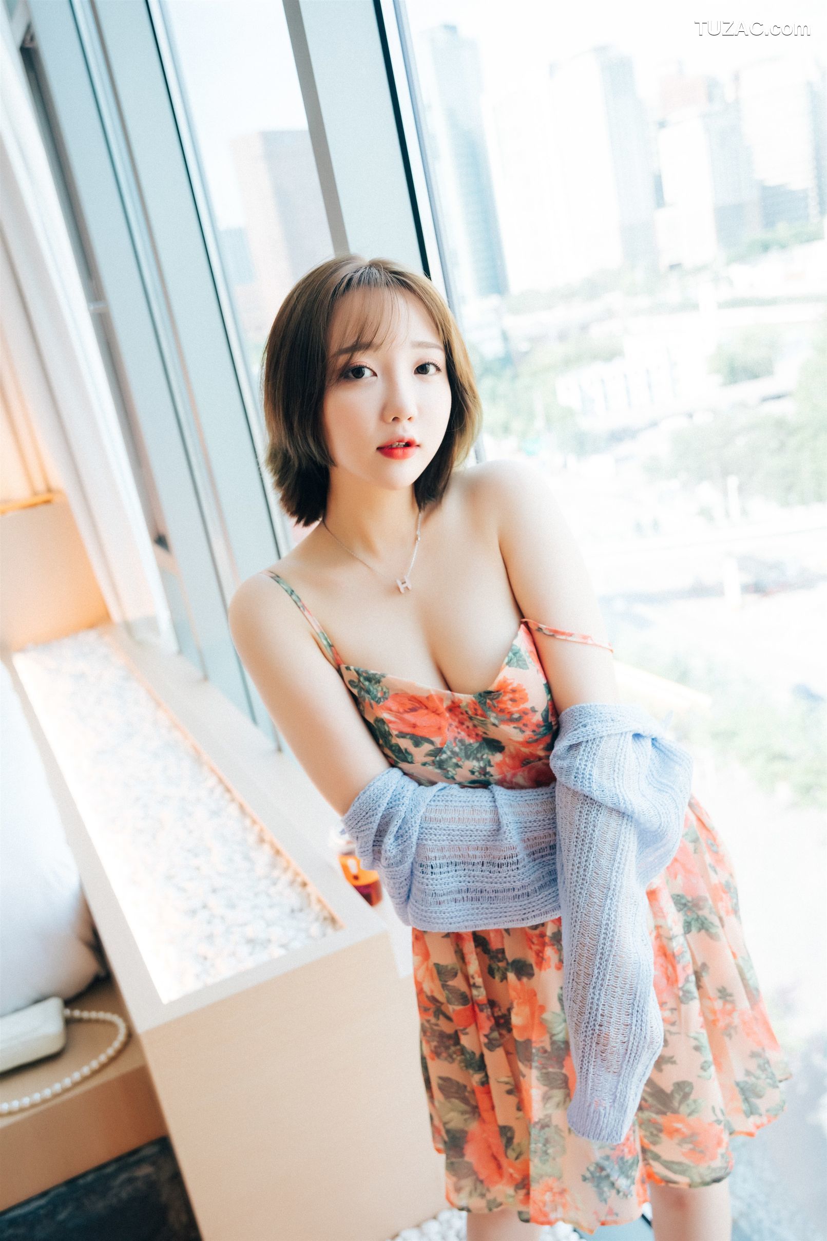 孙乐乐-Son-Ye-Eun-爱在宾馆-Lover-in-Hotel-[Loozy]