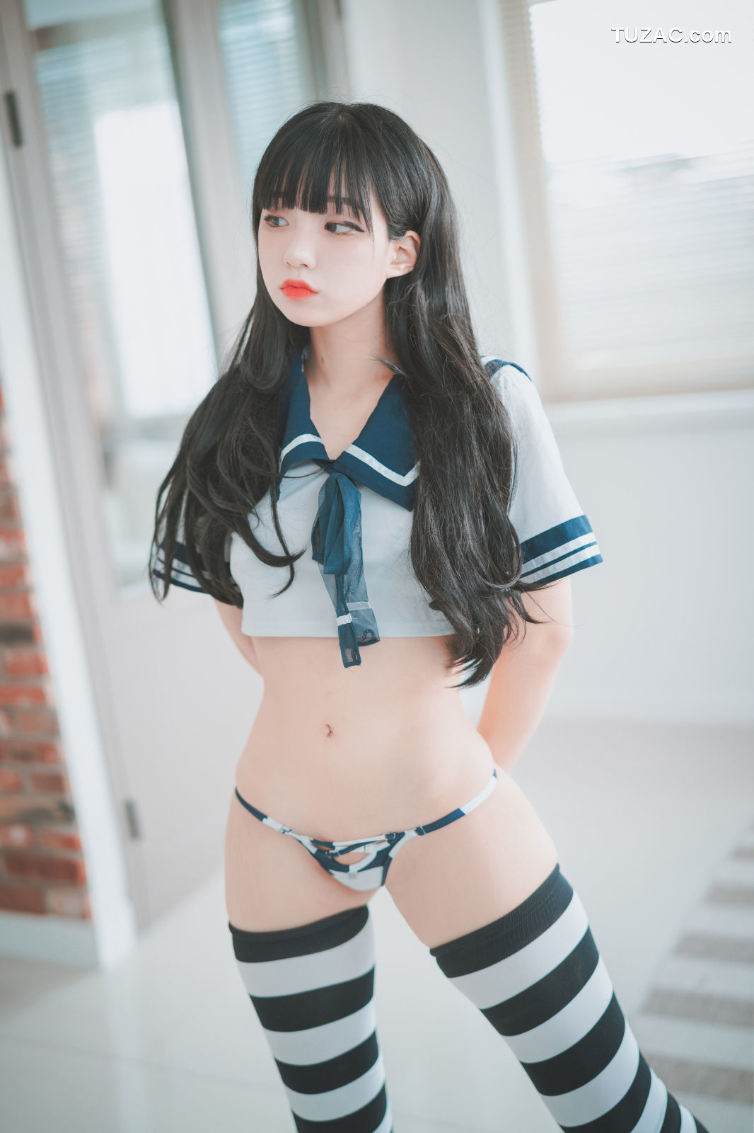 韩国美女-Jenny-정제니-水手服条纹袜-Sailor-Stripes-DJAWA