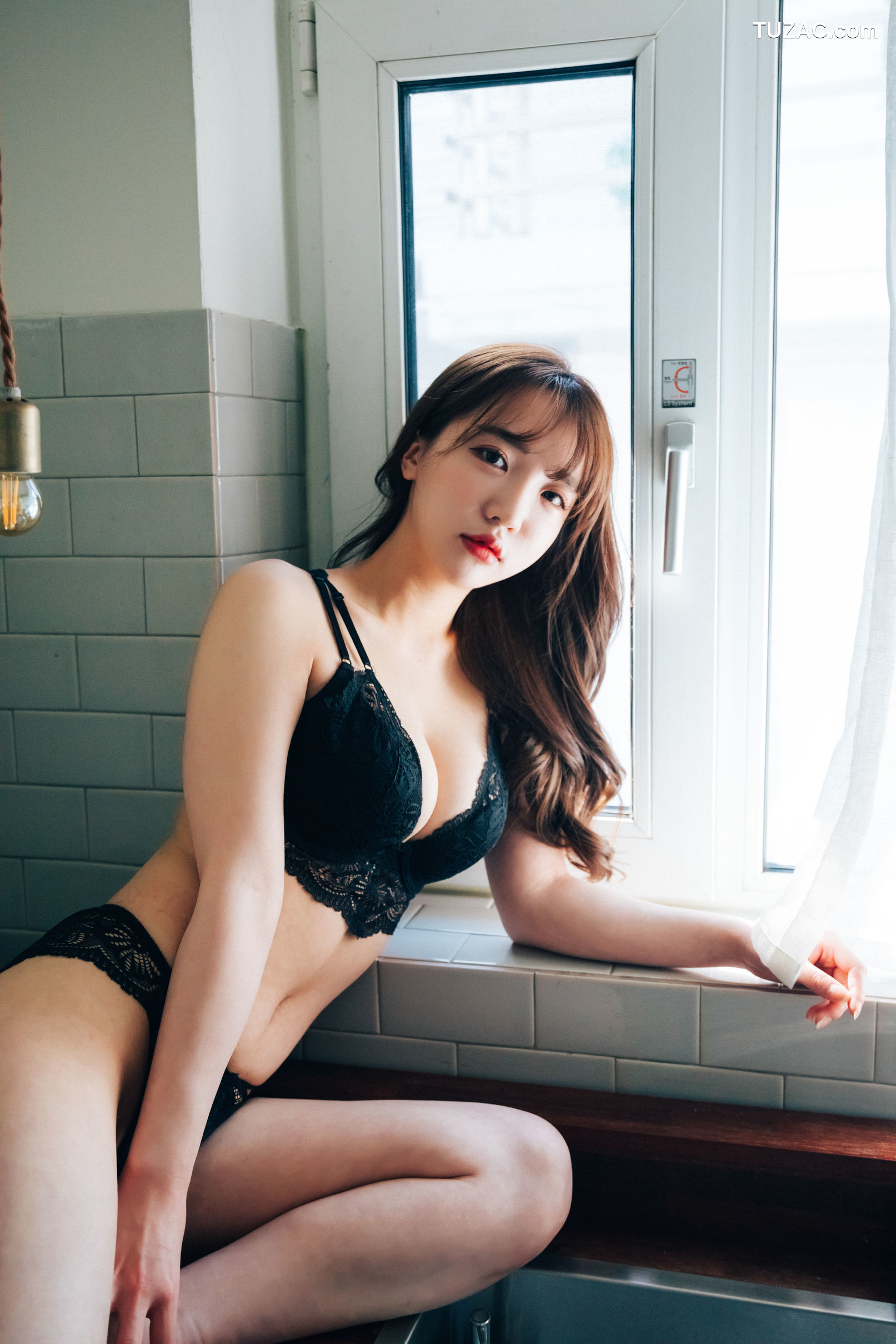 韩国美女-孙乐乐-Son-YeEun-Maximum-1