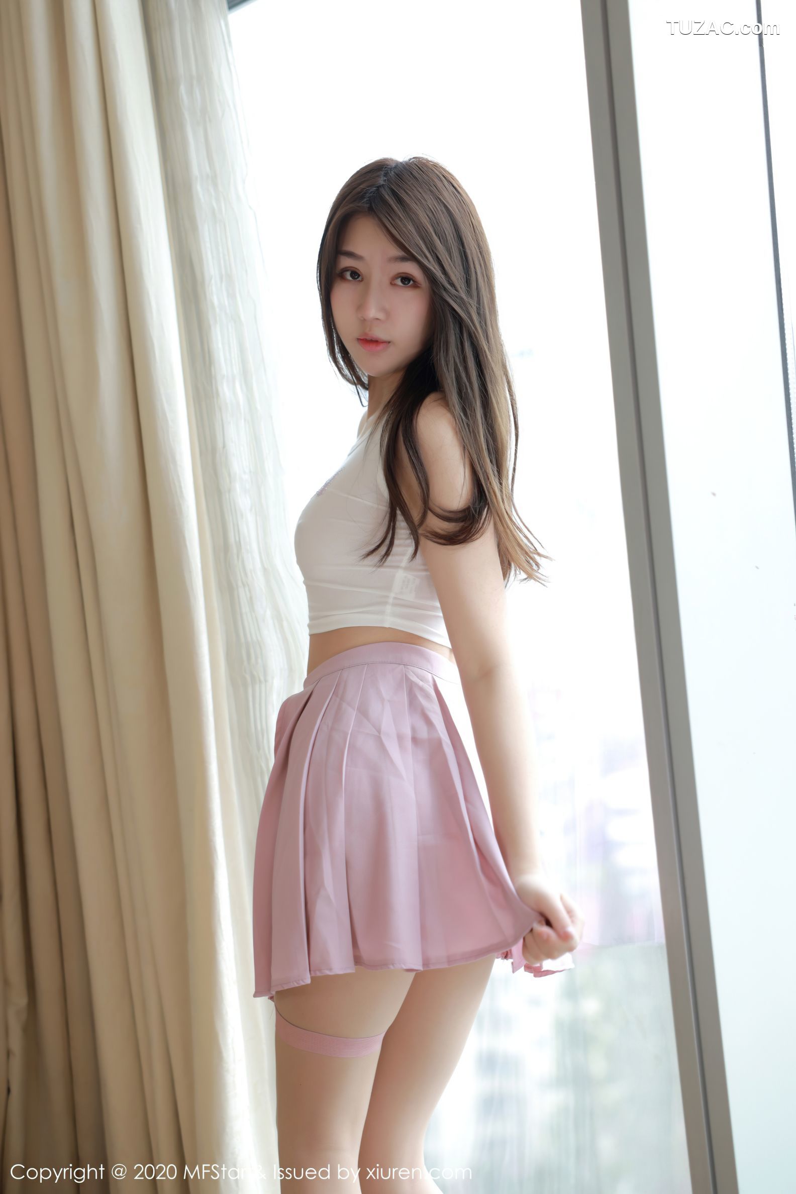 MFStar模范学院-384-梦梵-吊带内衣粉色短裙