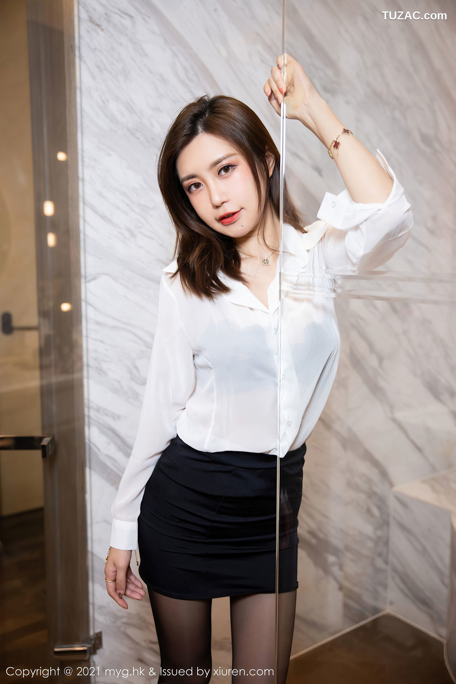 MyGirl美媛馆-575-绮里嘉Carina-杭州旅拍浴室黑白职业装黑丝-2021.08.17