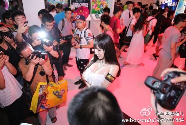 中国版乳神冲田杏梨 金小小猫儿性感写真