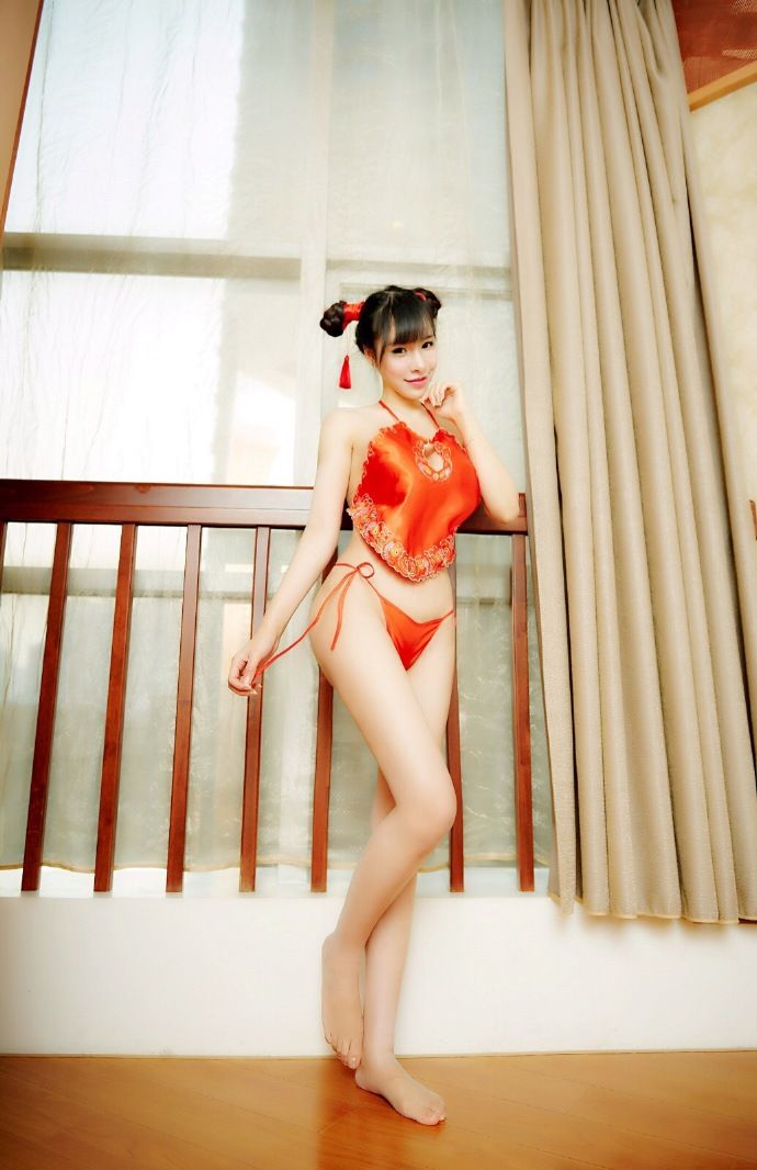 中国版乳神冲田杏梨 金小小猫儿性感写真