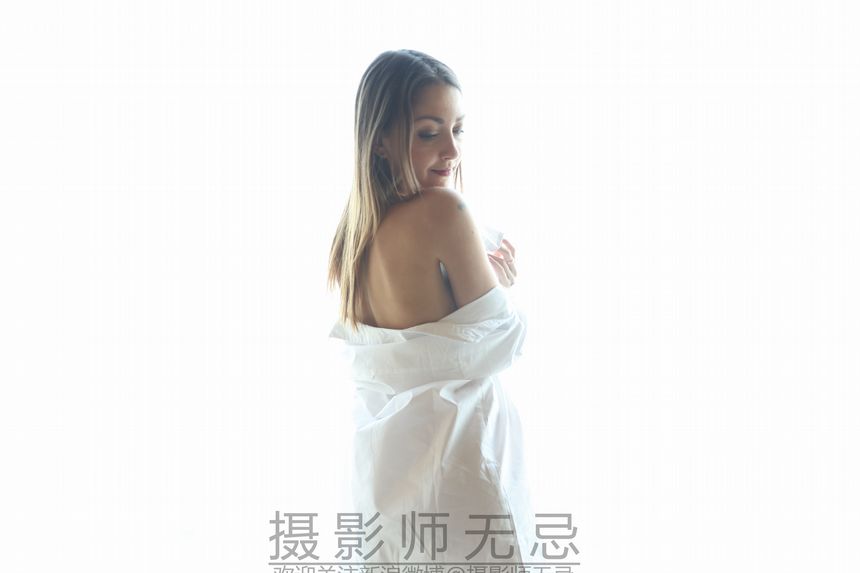 无忌影社出品乌克兰白丝无内空姐无圣光套图[81P]