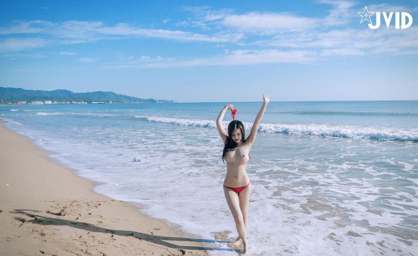 [时效资源]JVID写真木木森的比基尼全裸沙滩撸至深套图视频[112P/1V/148M]
