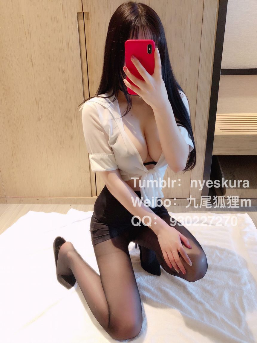 极品萝莉网红九尾狐狸m职业OL无圣光套图[60P]