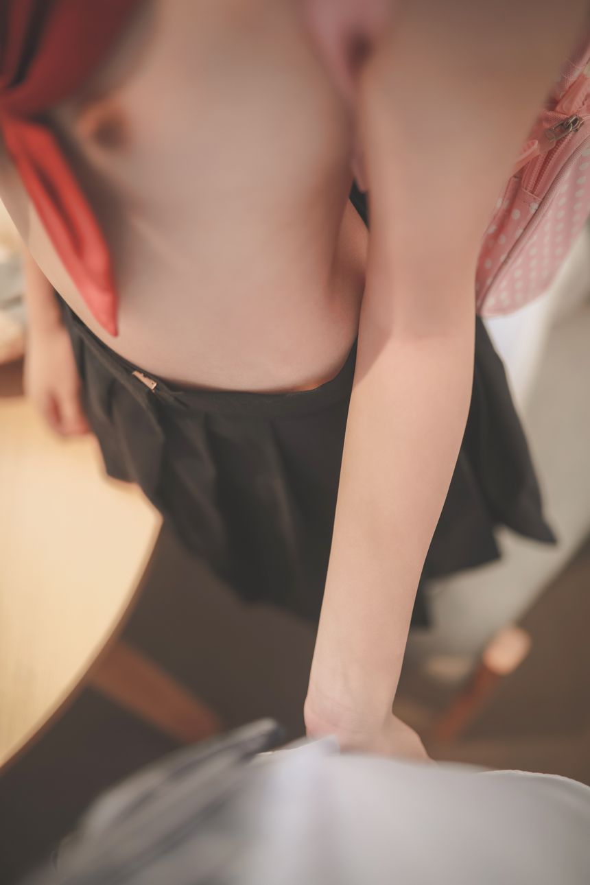 极品萝莉网红工口小妖精制服私房无圣光套图[132P]