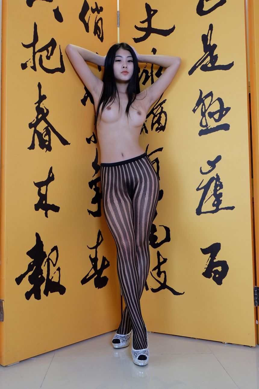精品美模小静私拍无圣光套图（二）[124P]