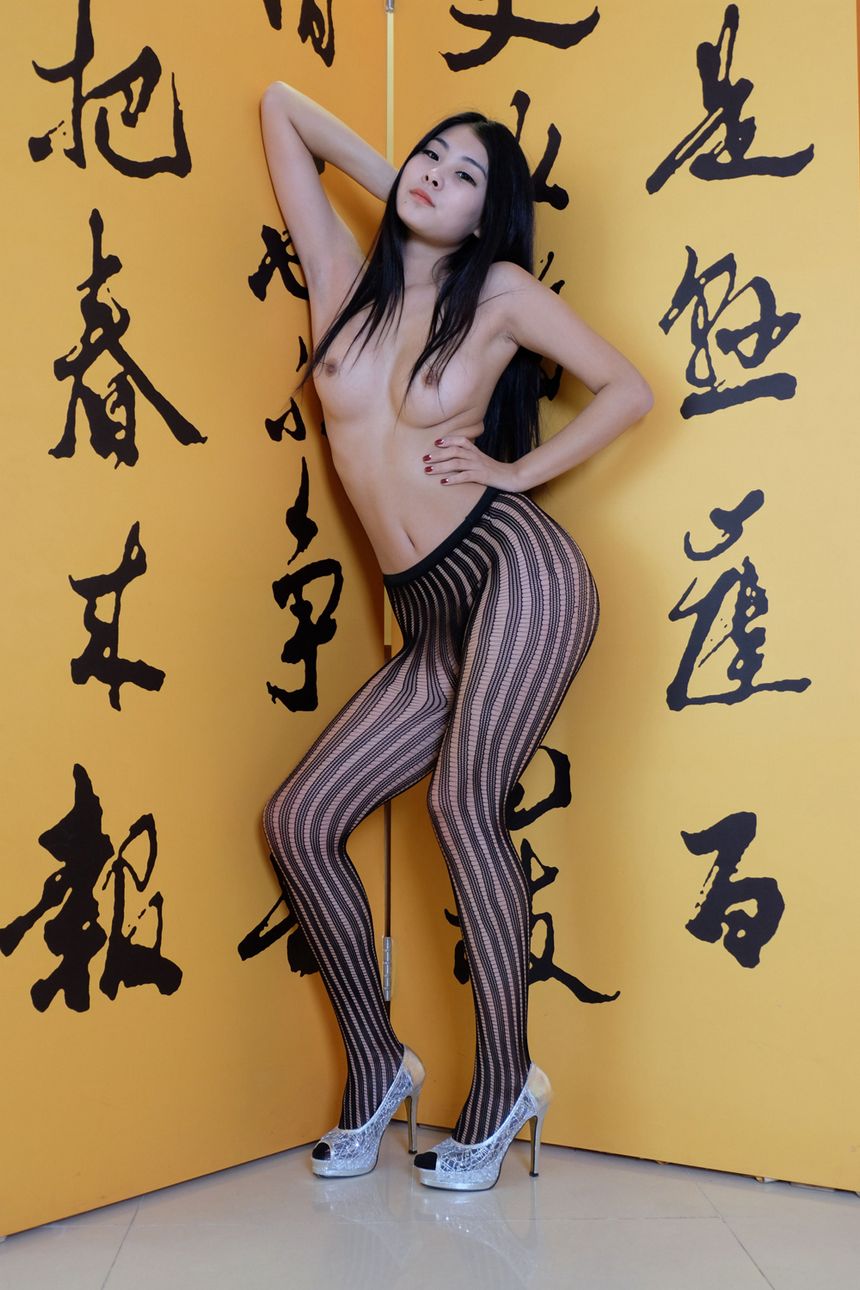 精品美模小静私拍无圣光套图（二）[124P]