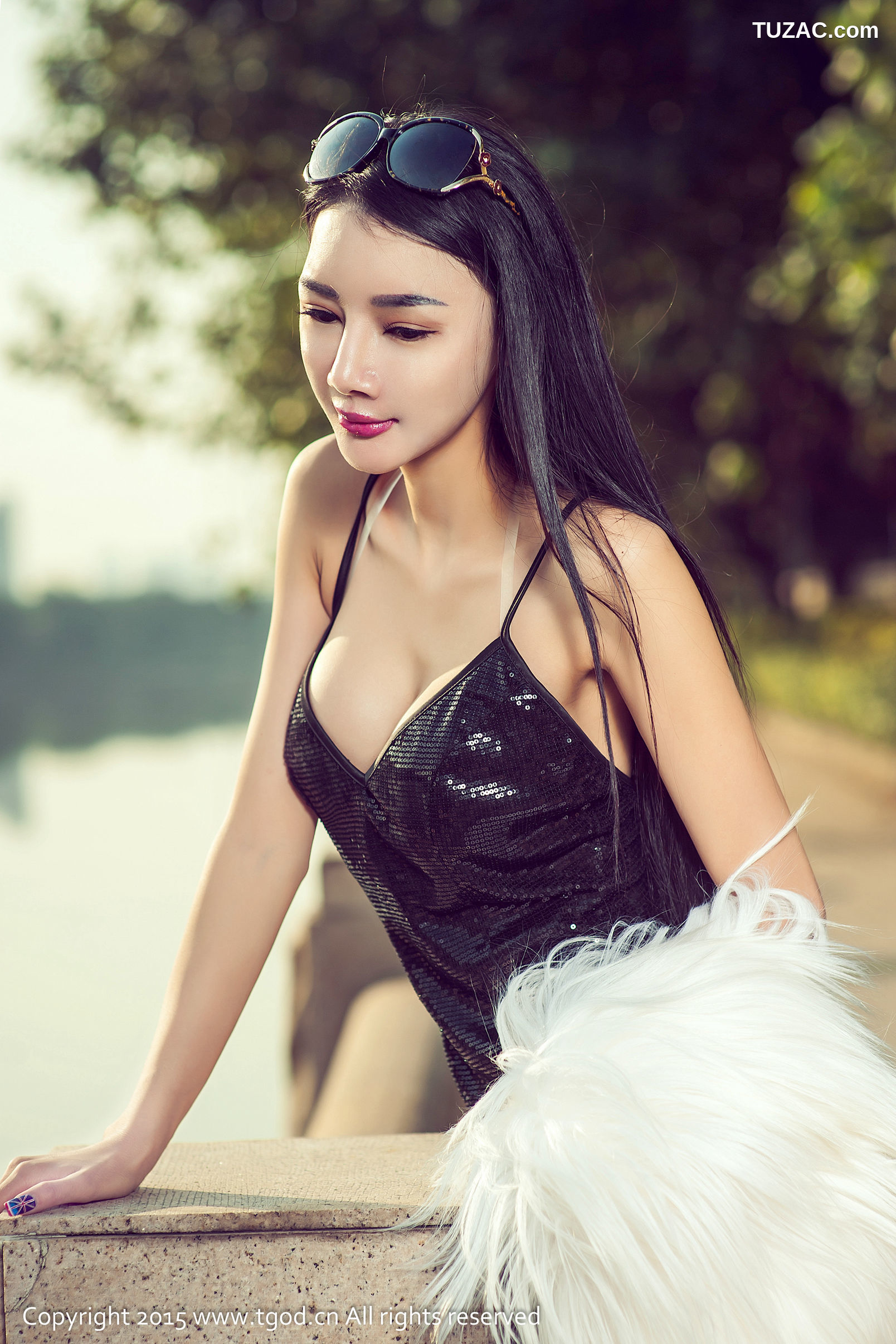 TGOD推女神-2015.12.27-婕西儿-《甜美性感-大波来袭》第一辑