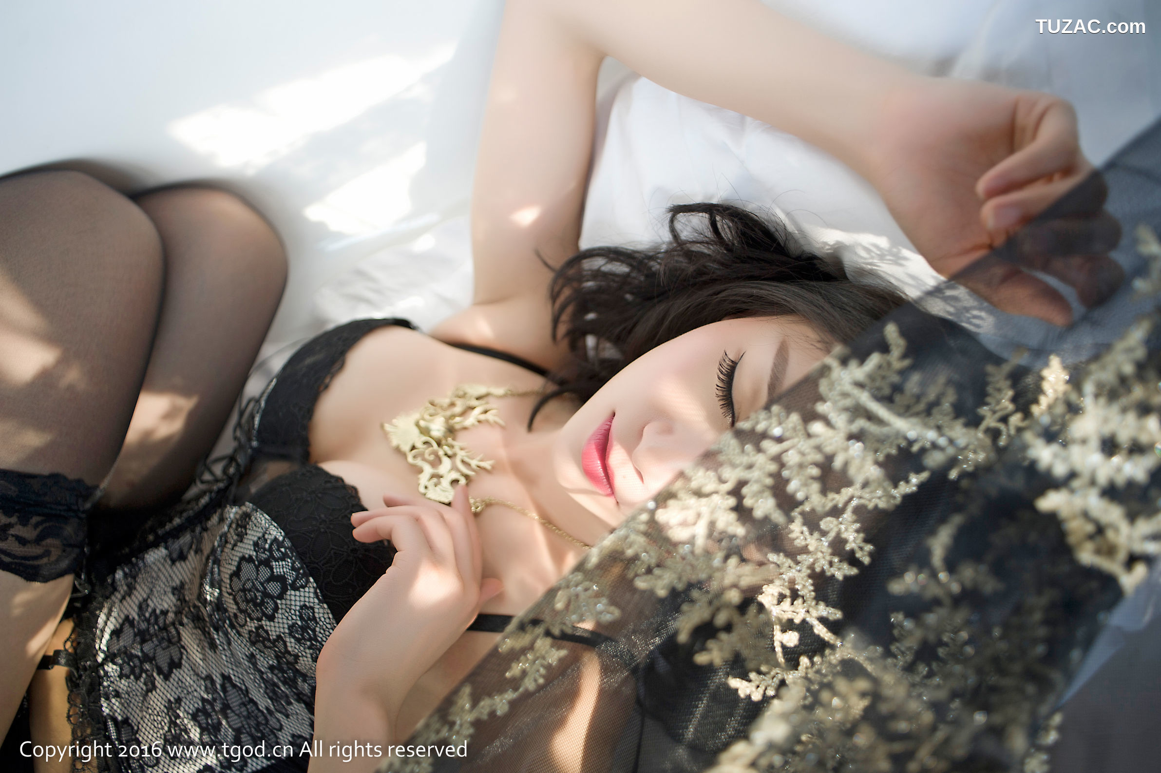 TGOD推女神-2016.06.26-展如-《蕾丝浴缸-丝袜诱惑》