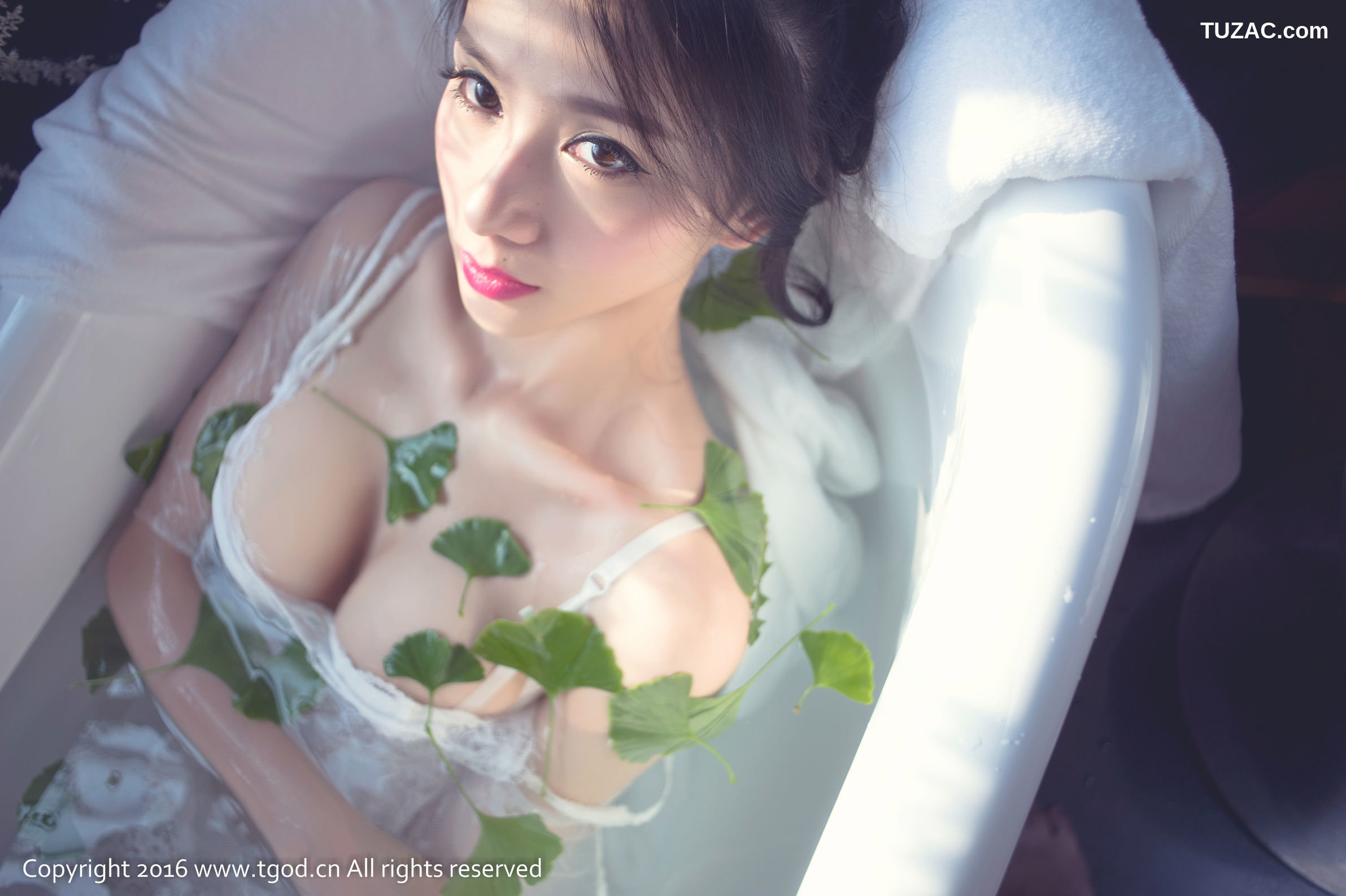 TGOD推女神-2016.06.26-展如-《蕾丝浴缸-丝袜诱惑》