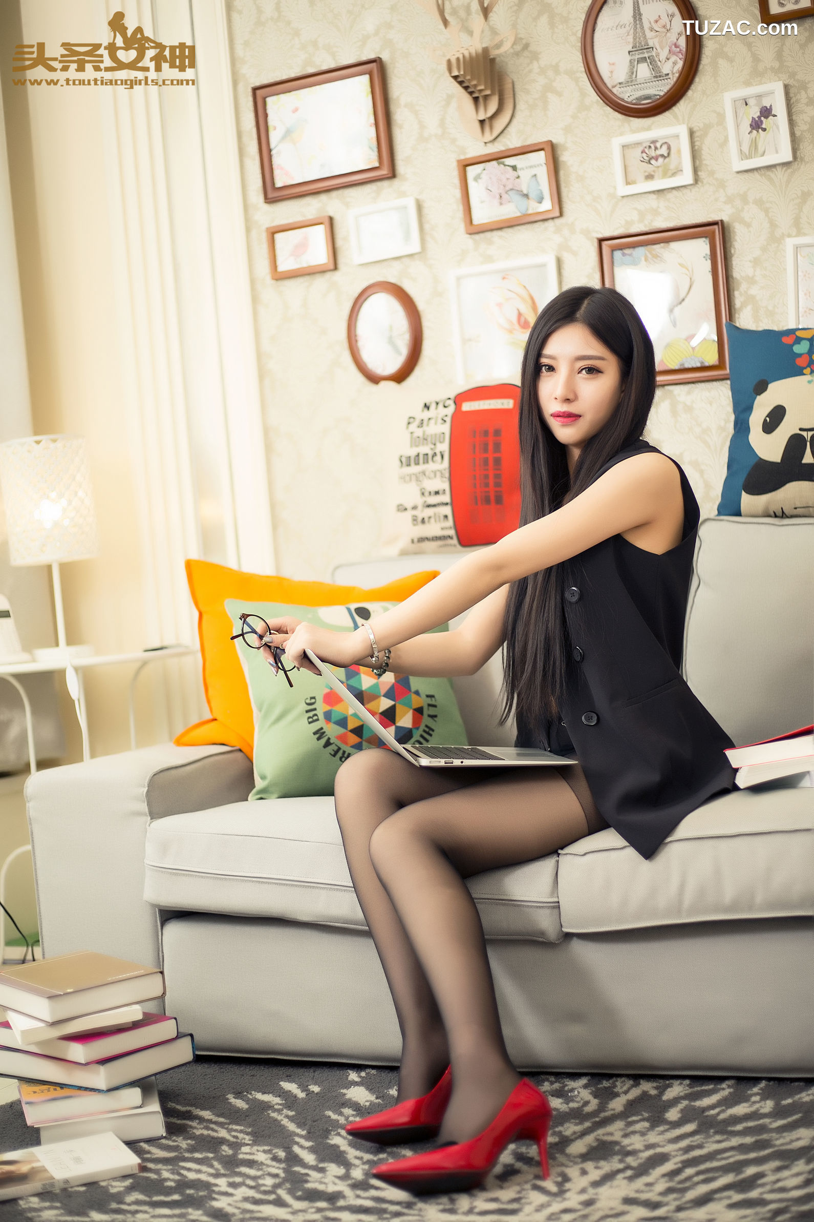TouTiao头条女神-2016.06.21-Coco-《黑丝眼镜》-性感小秘书黑丝