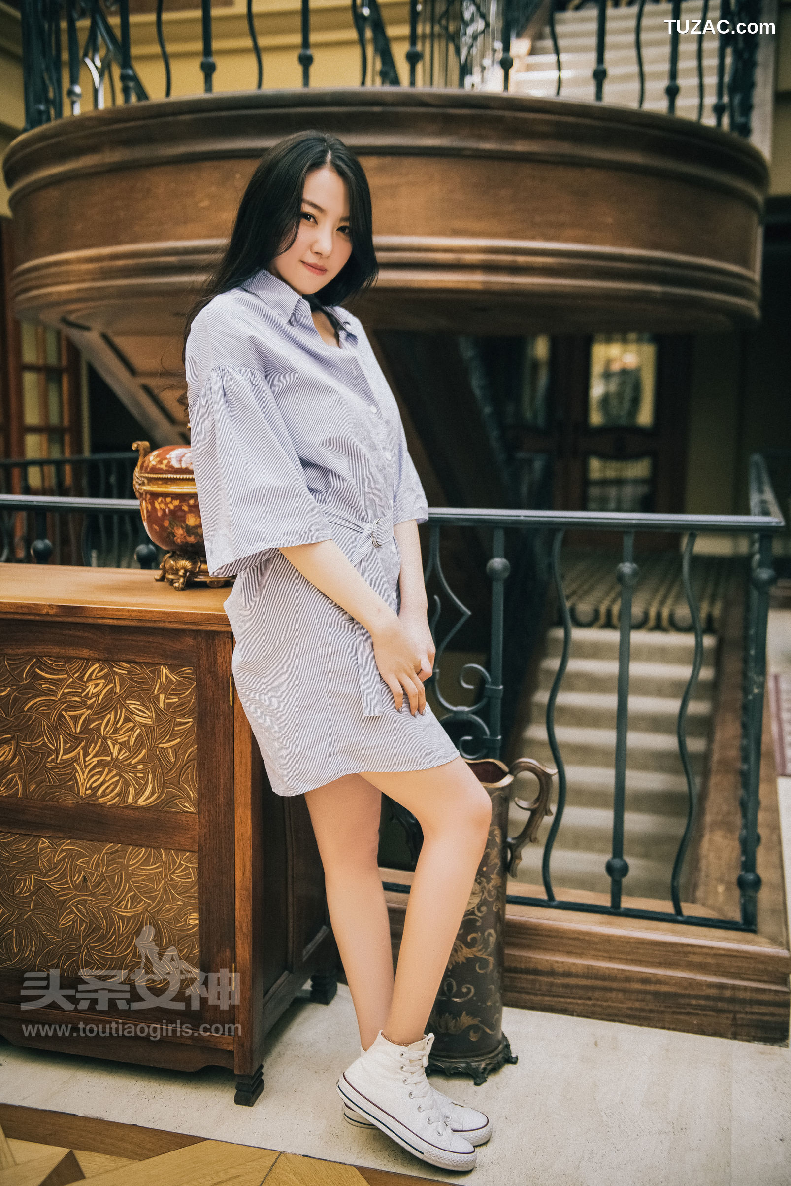 TouTiao头条女神-2017.07.03-丹丹-《爱在深秋》