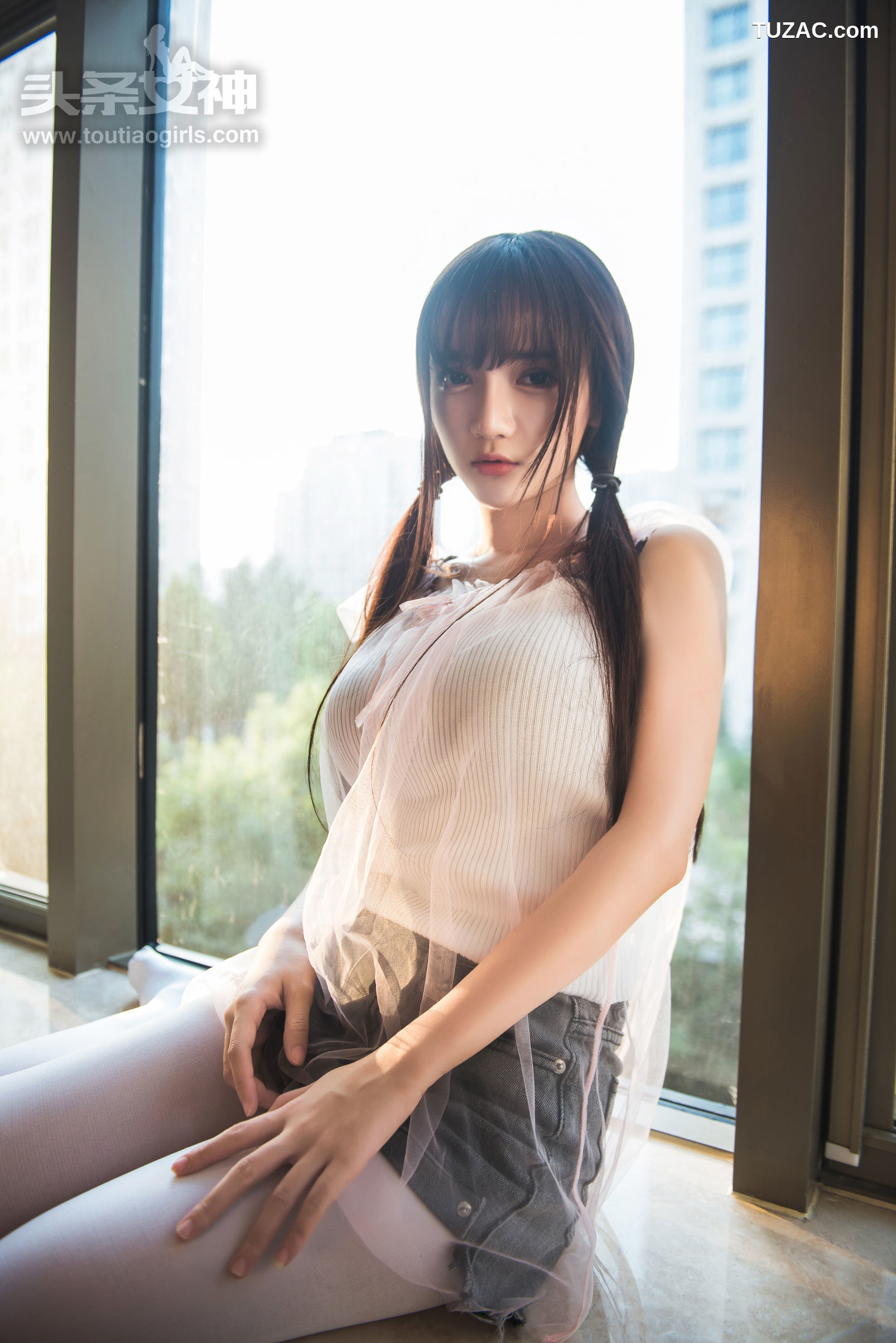 TouTiao头条女神-2017.08.11-小如镜-《人间物语》-白袜子